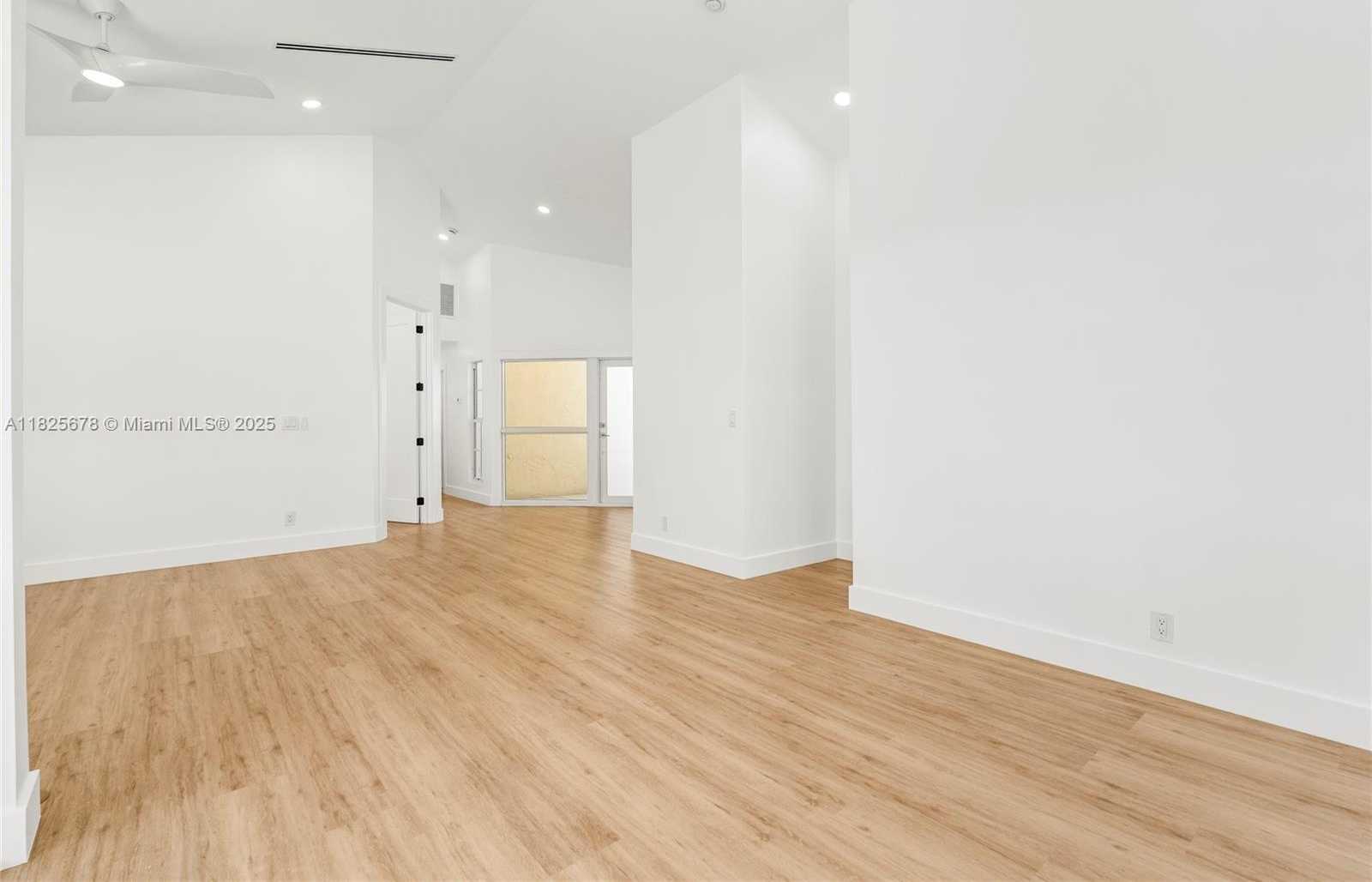 Small Image of 9047 BAYBURY LN, West Palm Beach Number 17