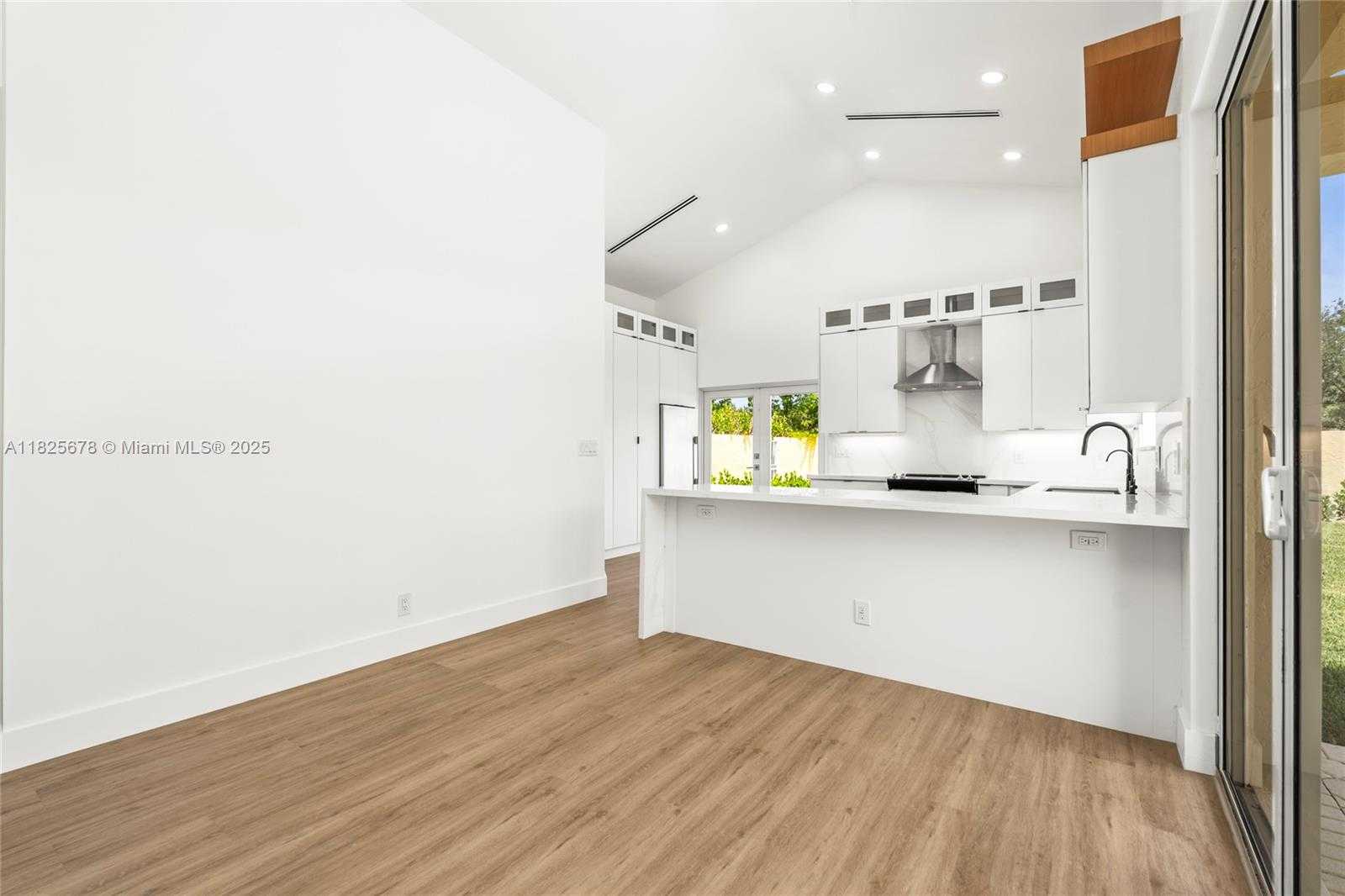 Small Image of 9047 BAYBURY LN, West Palm Beach Number 21