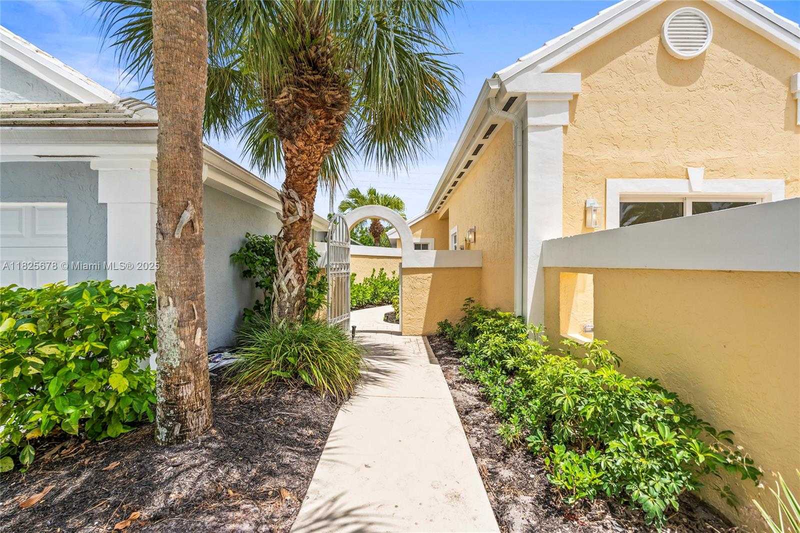 Small Image of 9047 BAYBURY LN, West Palm Beach Number 4