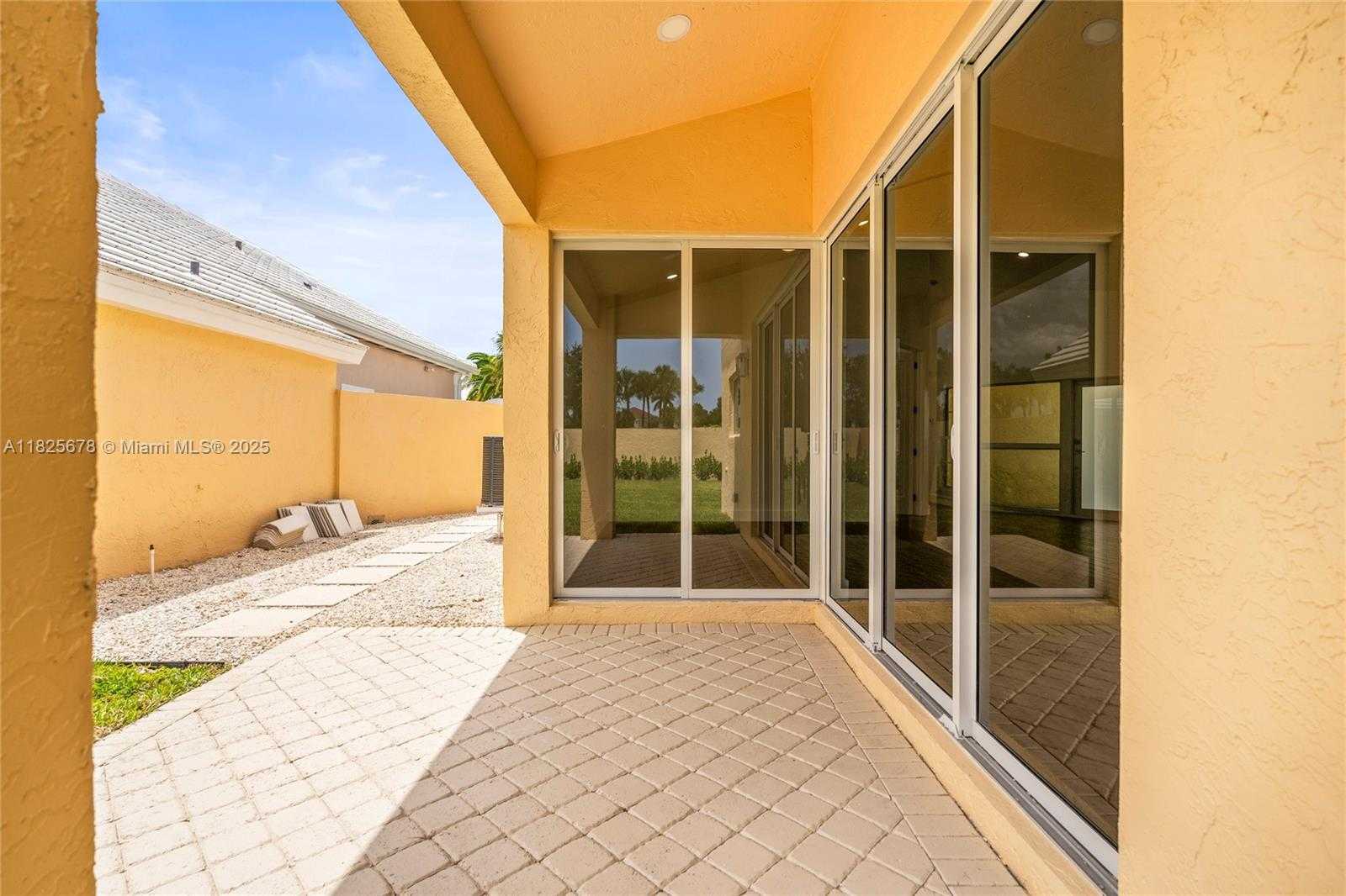 Small Image of 9047 BAYBURY LN, West Palm Beach Number 58
