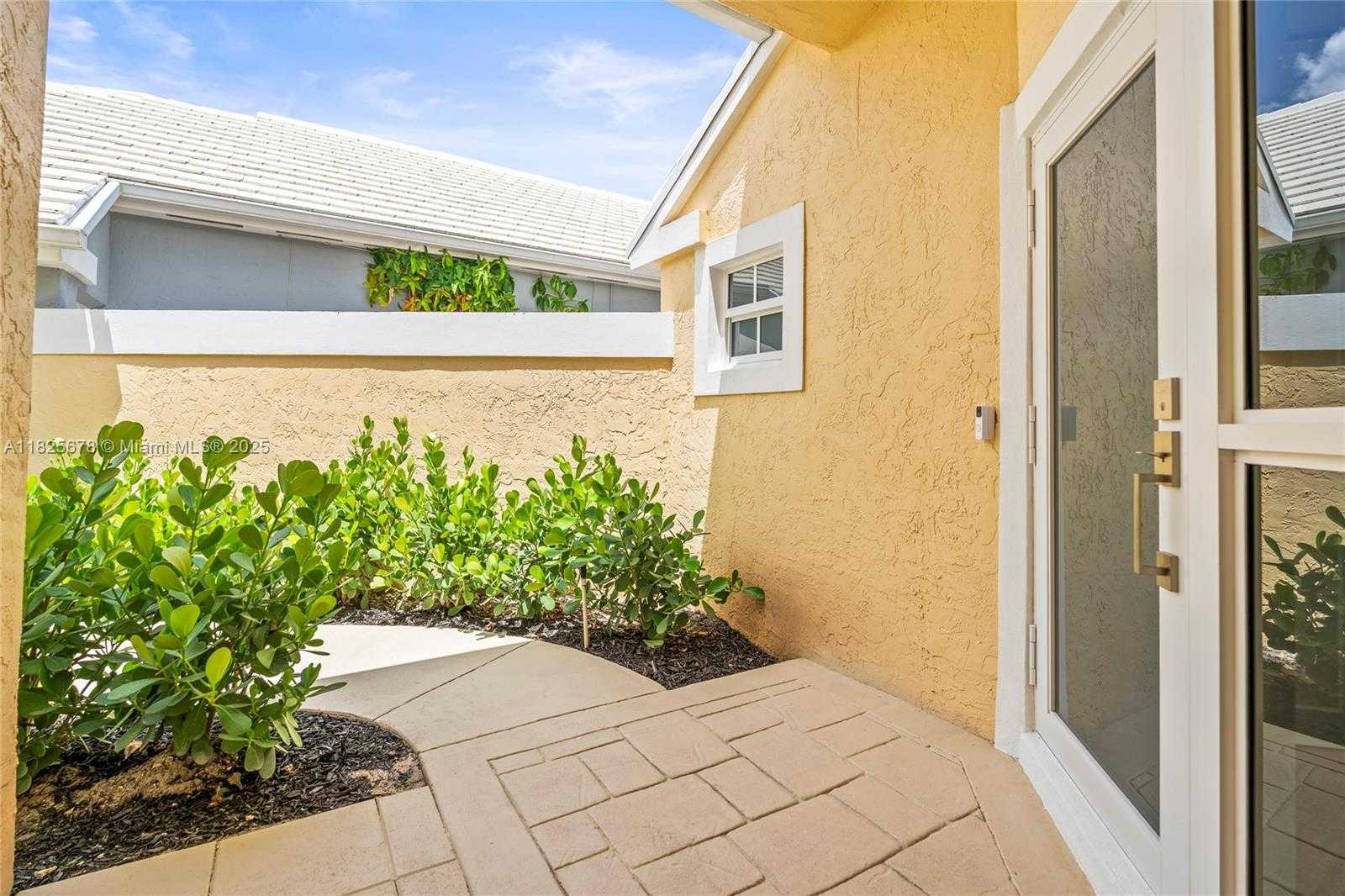 Small Image of 9047 BAYBURY LN, West Palm Beach Number 8