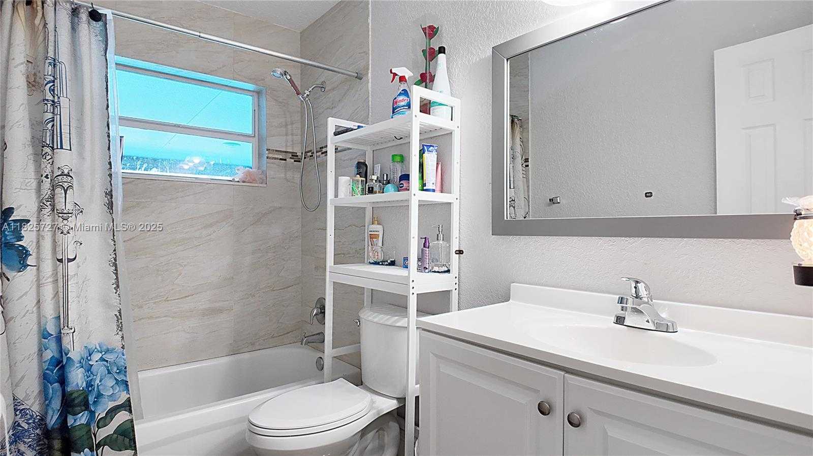 Small Image of 801 NORTH WEST 172ND TER, Miami Gardens Number 15