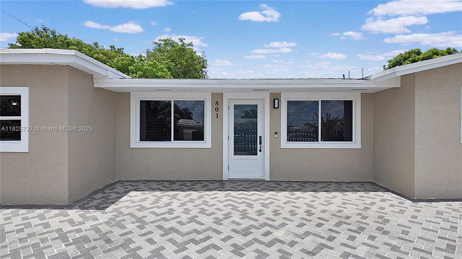 Small Image of 801 NORTH WEST 172ND TER, Miami Gardens Number 2