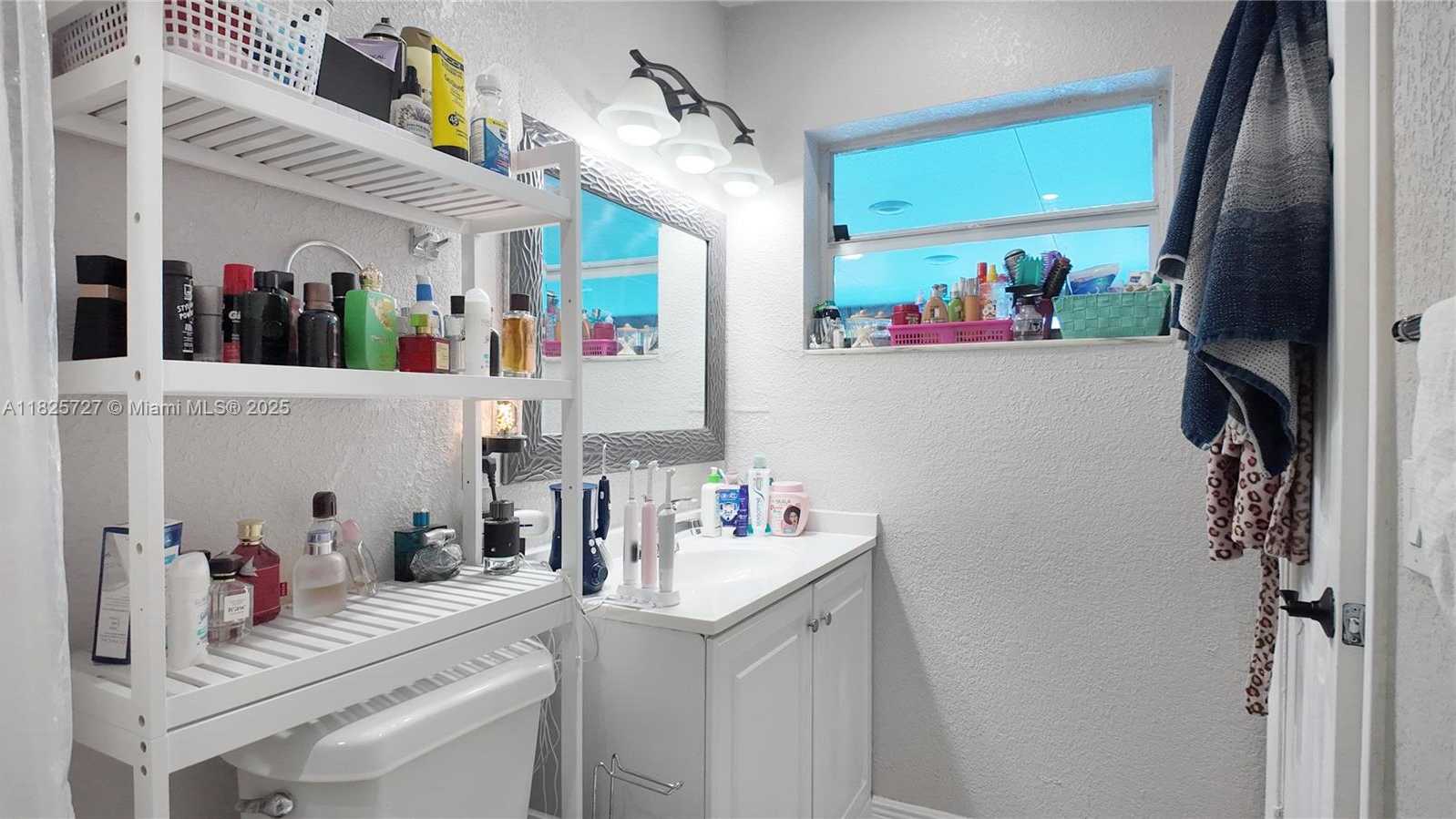 Small Image of 801 NORTH WEST 172ND TER, Miami Gardens Number 24