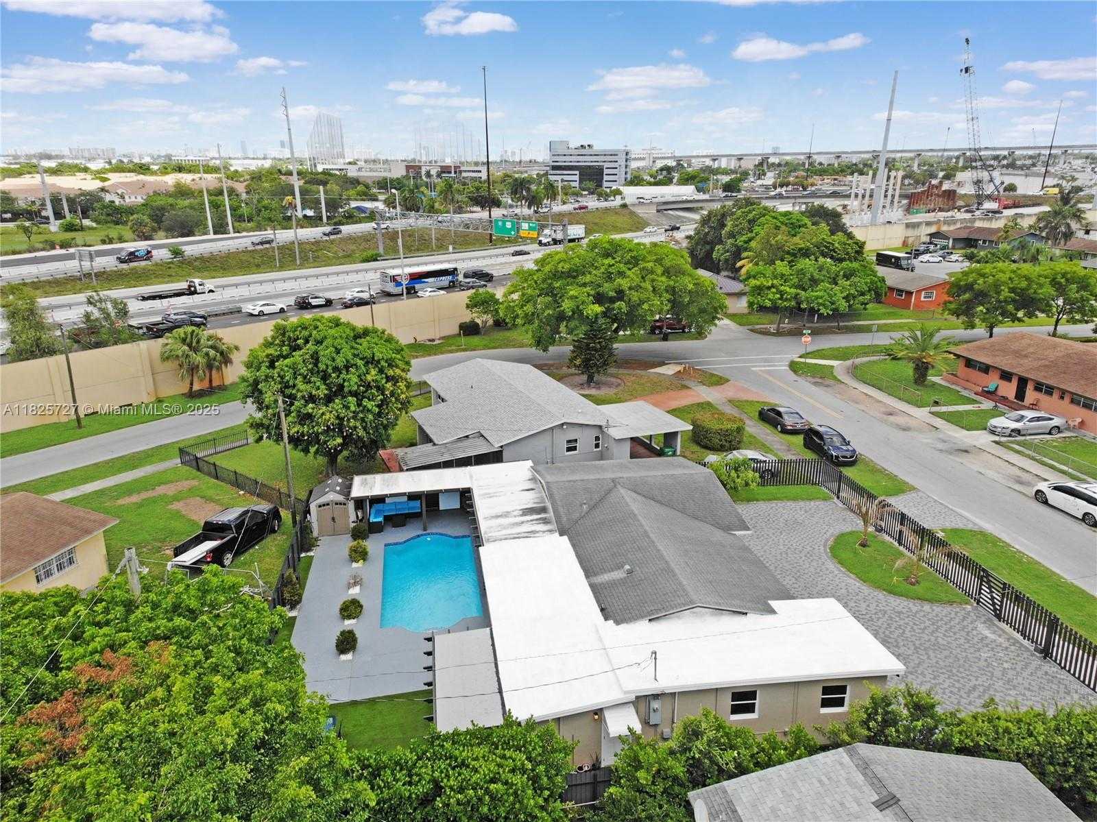 Small Image of 801 NORTH WEST 172ND TER, Miami Gardens Number 52