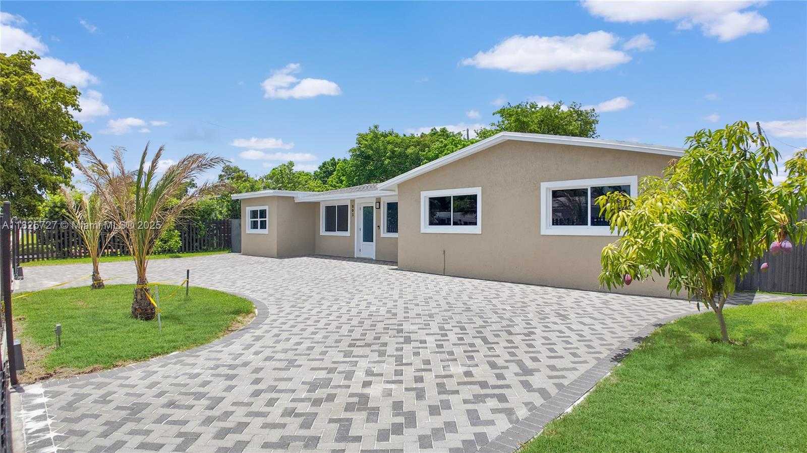 Small Image of 801 NORTH WEST 172ND TER, Miami Gardens Number 57