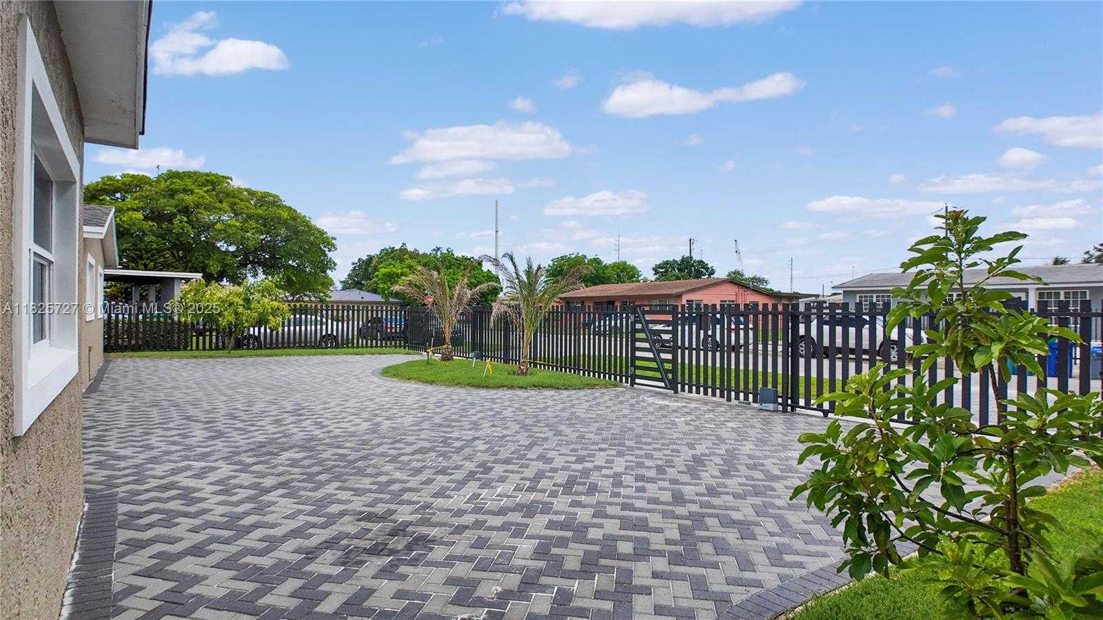 Small Image of 801 NORTH WEST 172ND TER, Miami Gardens Number 58