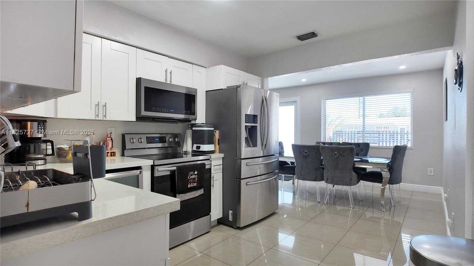 Small Image of 801 NORTH WEST 172ND TER, Miami Gardens Number 7