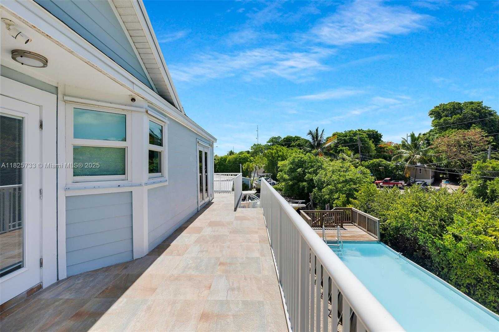 Small Image of 103 LONG KEY RD, Key Largo Number 19