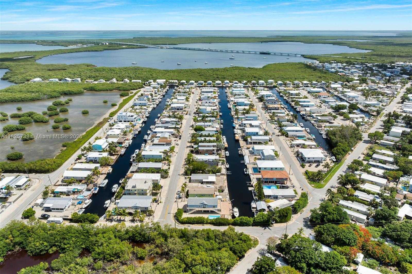 Small Image of 103 LONG KEY RD, Key Largo Number 4