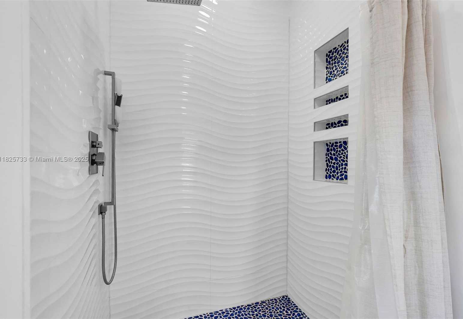 Small Image of 103 LONG KEY RD, Key Largo Number 40