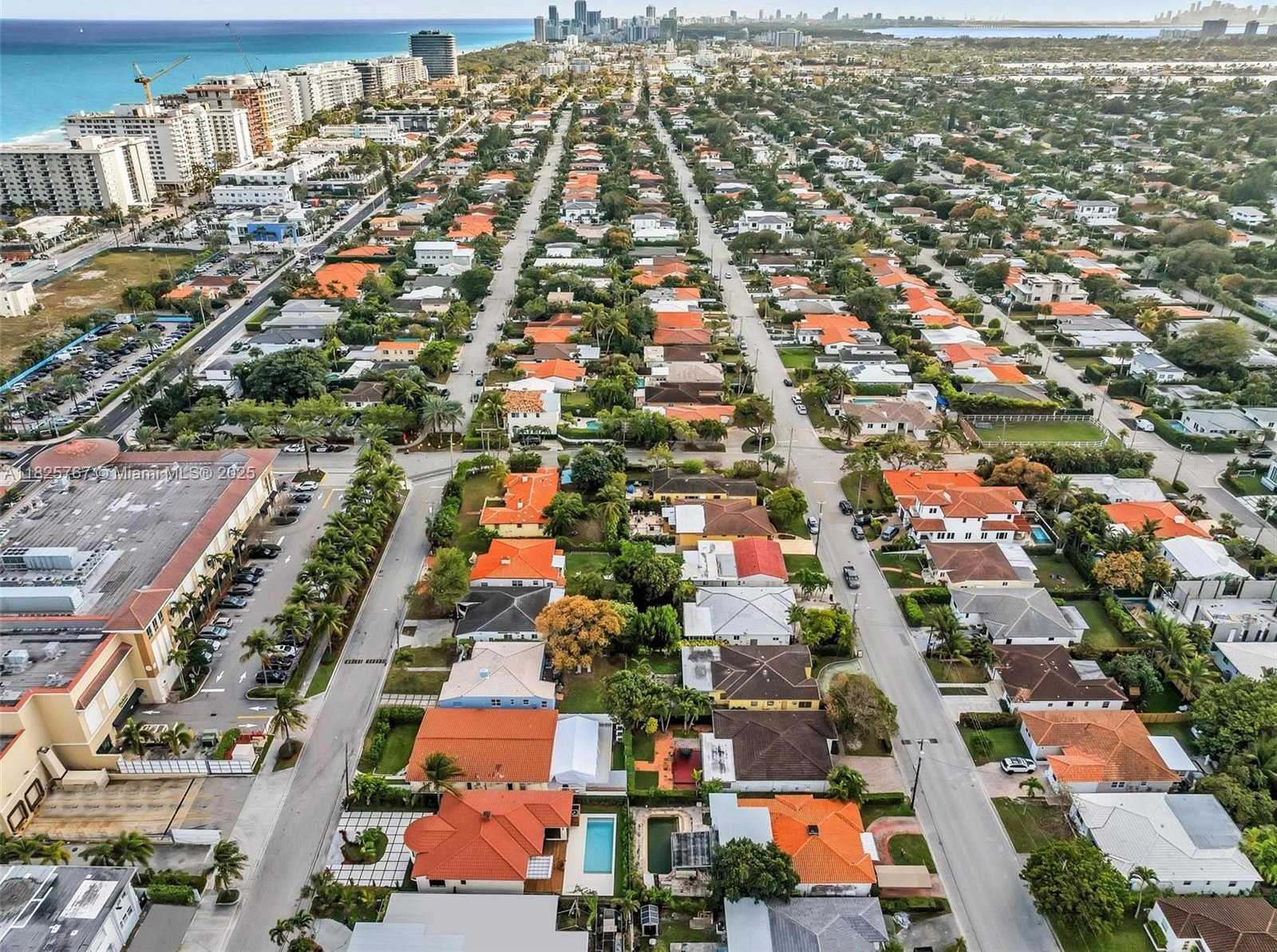 Small Image of 9448 ABBOTT AVE, Surfside Number 16