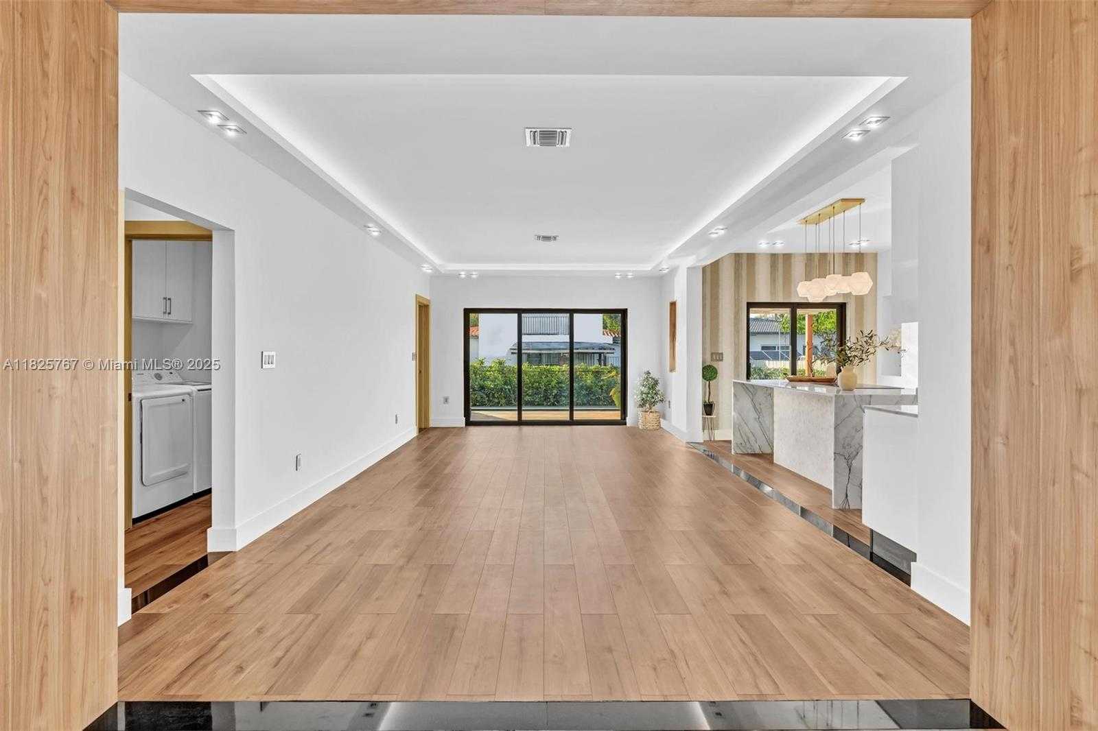 Small Image of 9448 ABBOTT AVE, Surfside Number 25