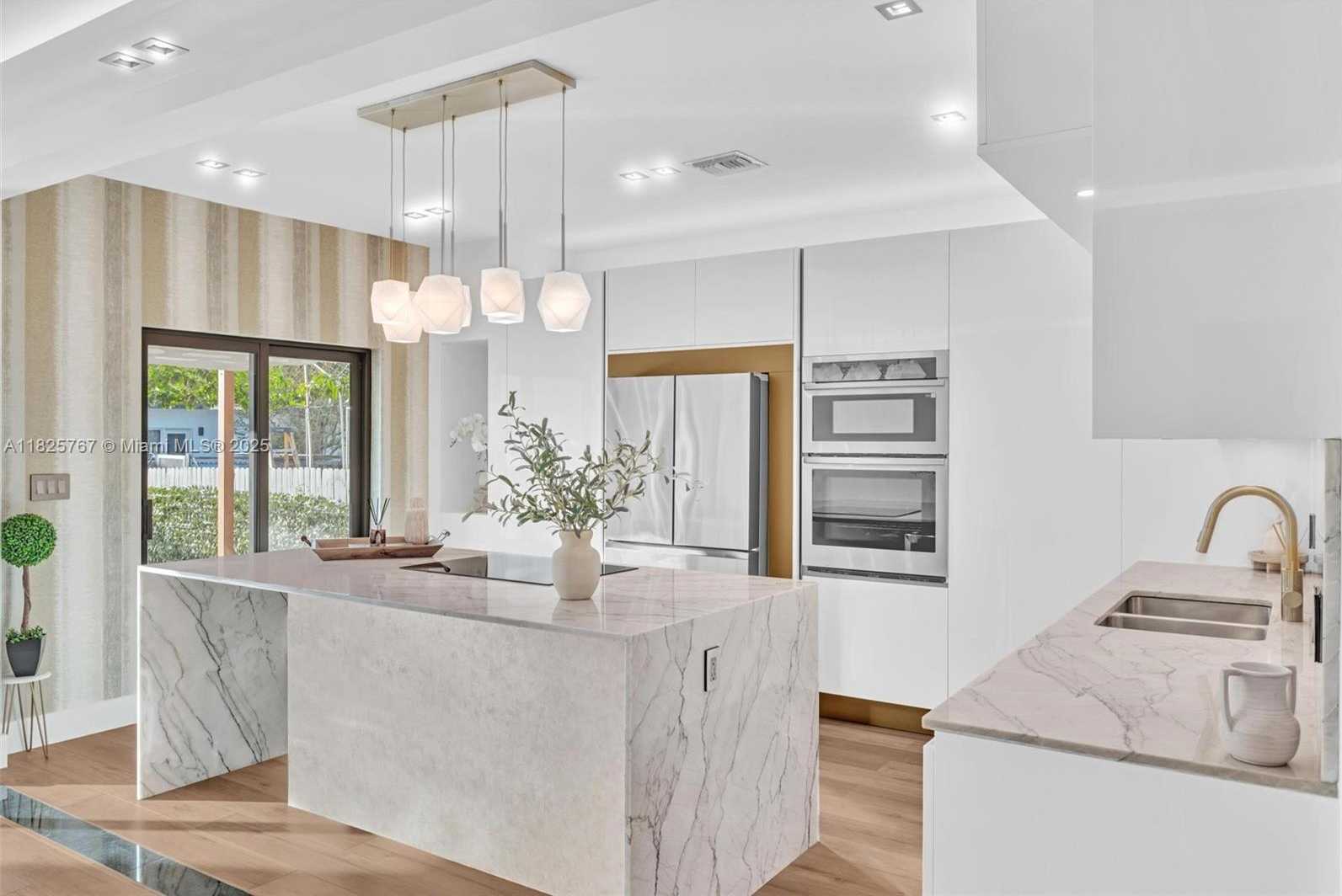 Small Image of 9448 ABBOTT AVE, Surfside Number 38