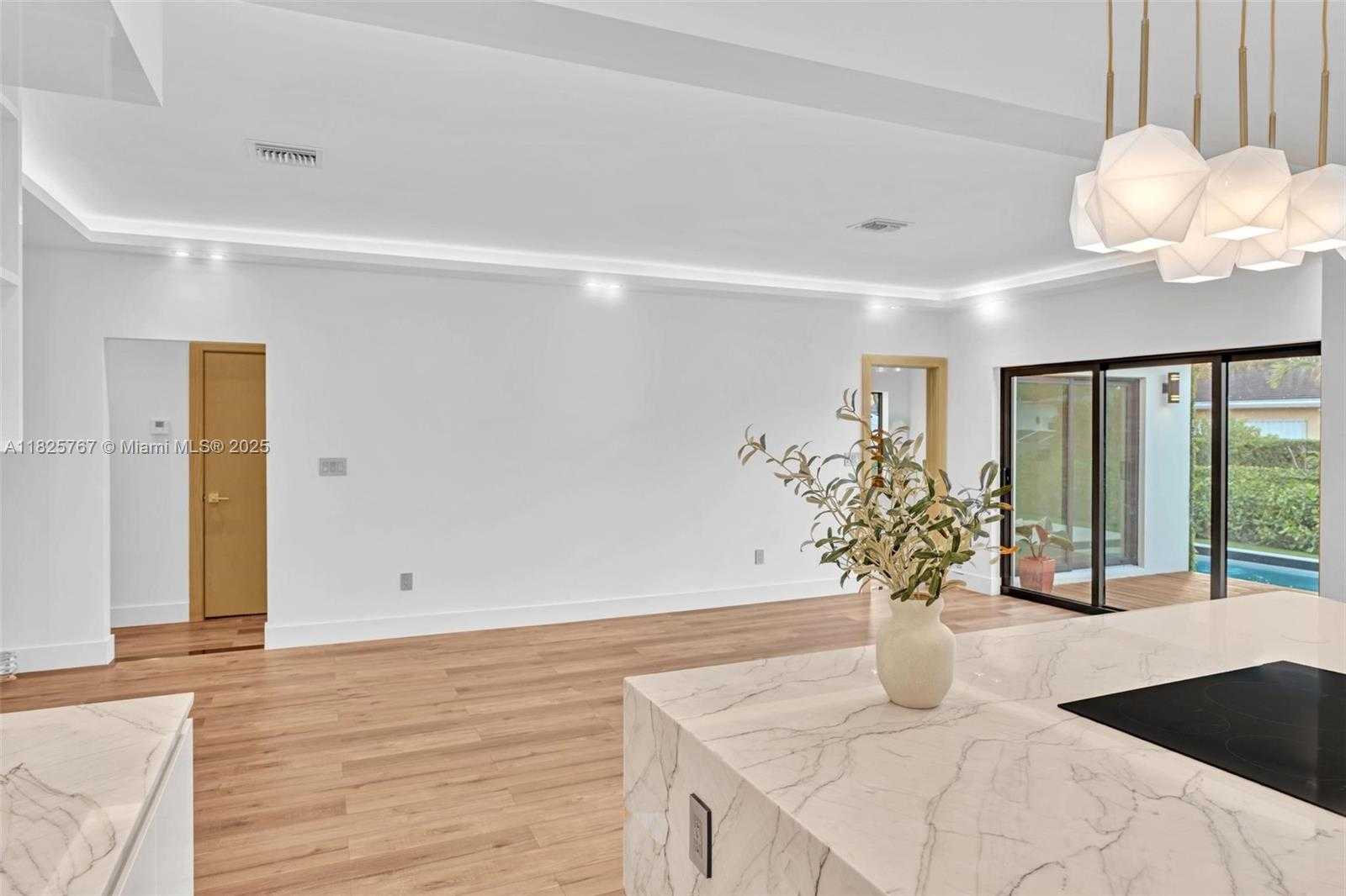 Small Image of 9448 ABBOTT AVE, Surfside Number 46