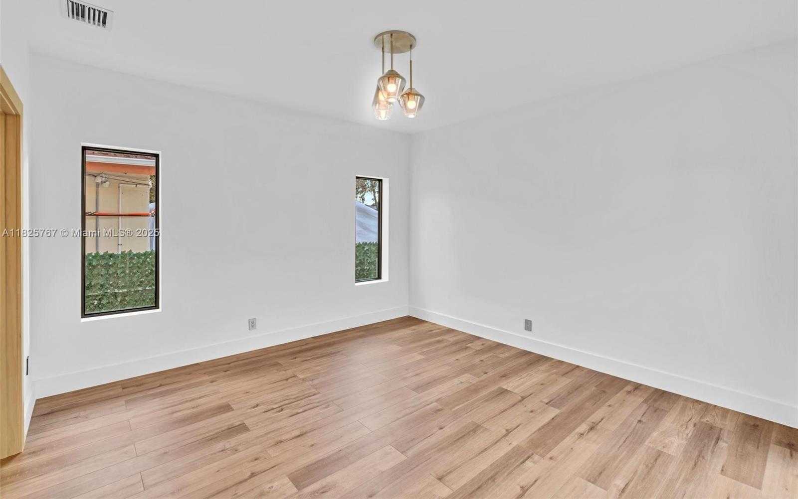 Small Image of 9448 ABBOTT AVE, Surfside Number 47