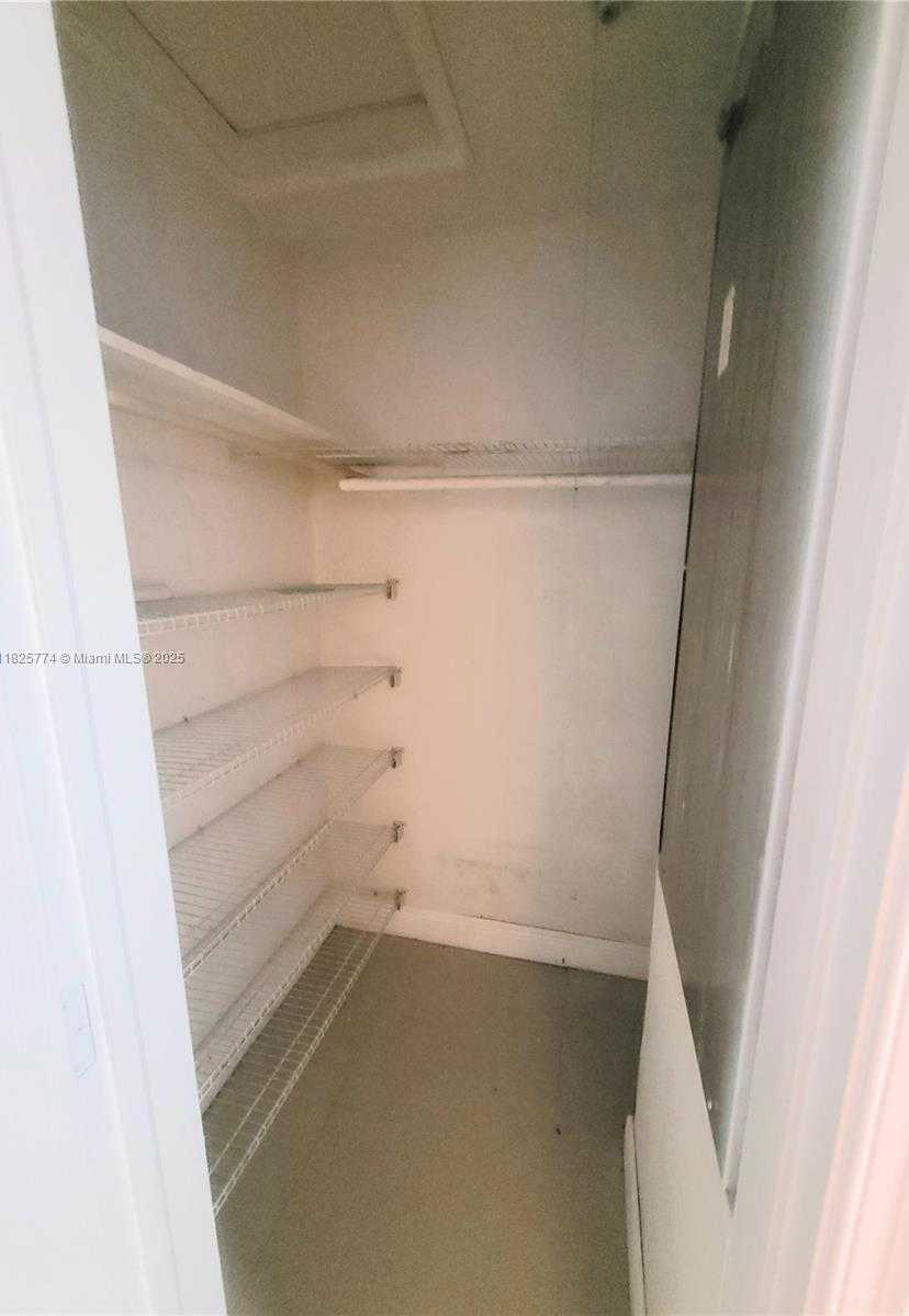 Small Image of 1132 MOFFETT ST, Hallandale Beach Number 23