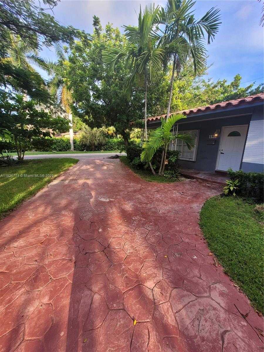 Small Image of 1132 MOFFETT ST, Hallandale Beach Number 9