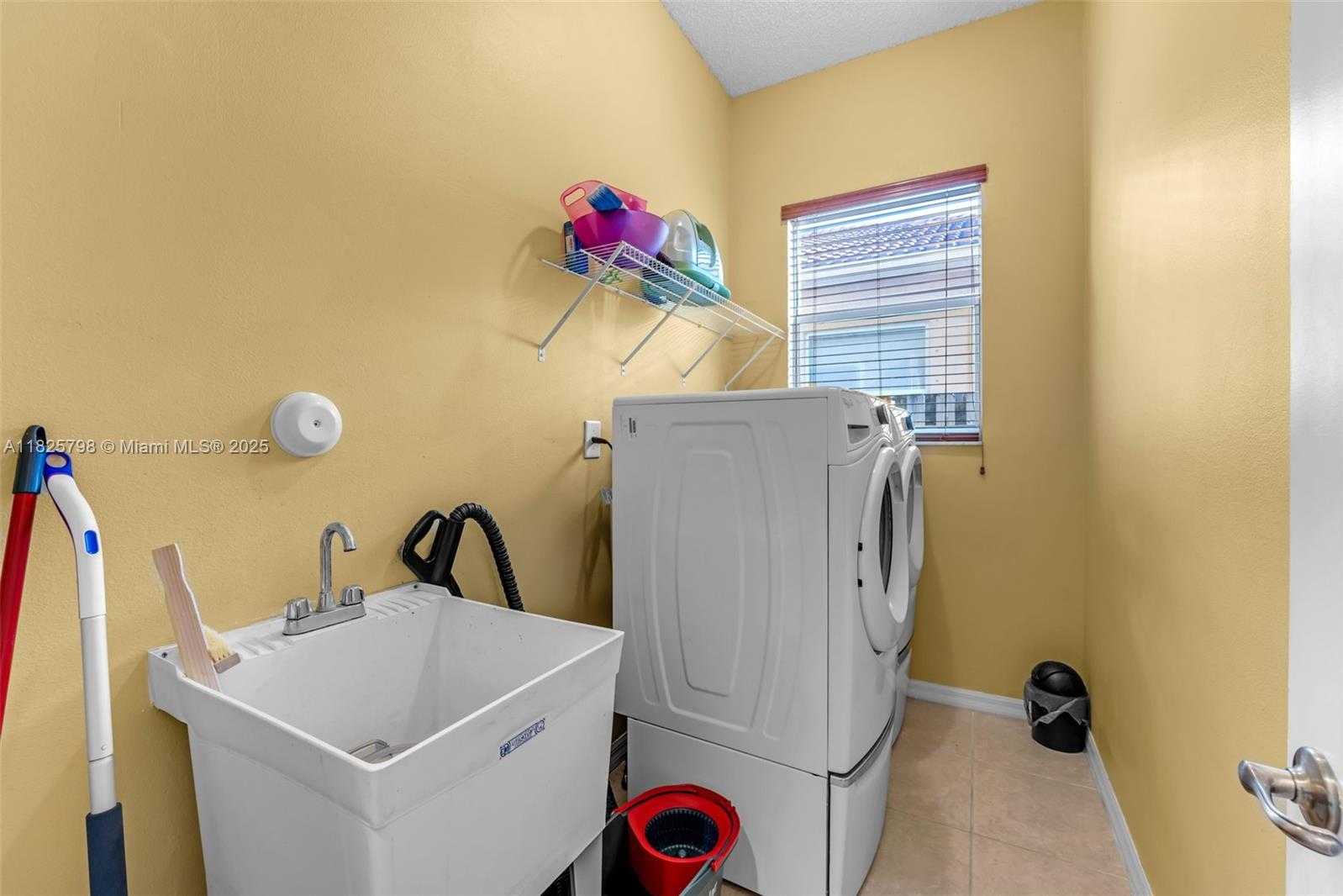 Small Image of 452 NORTH EAST 20TH TER, Homestead Number 31