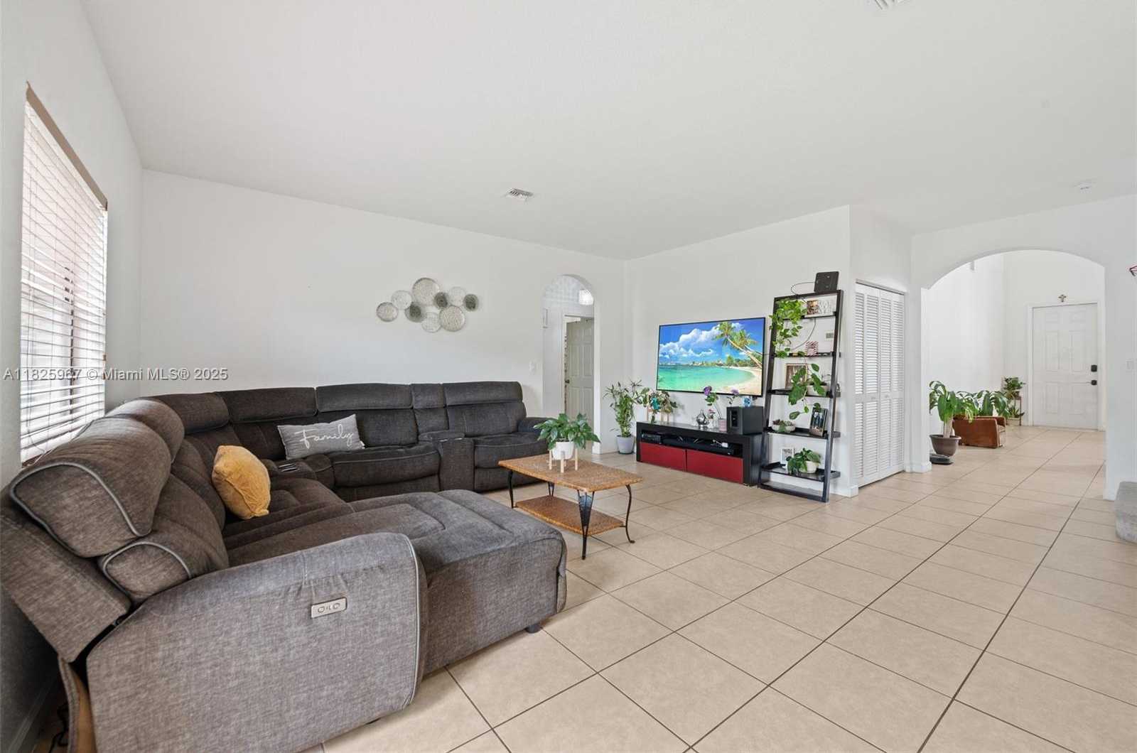 Small Image of 24326 SOUTH WEST 114TH PATH, Homestead Number 6