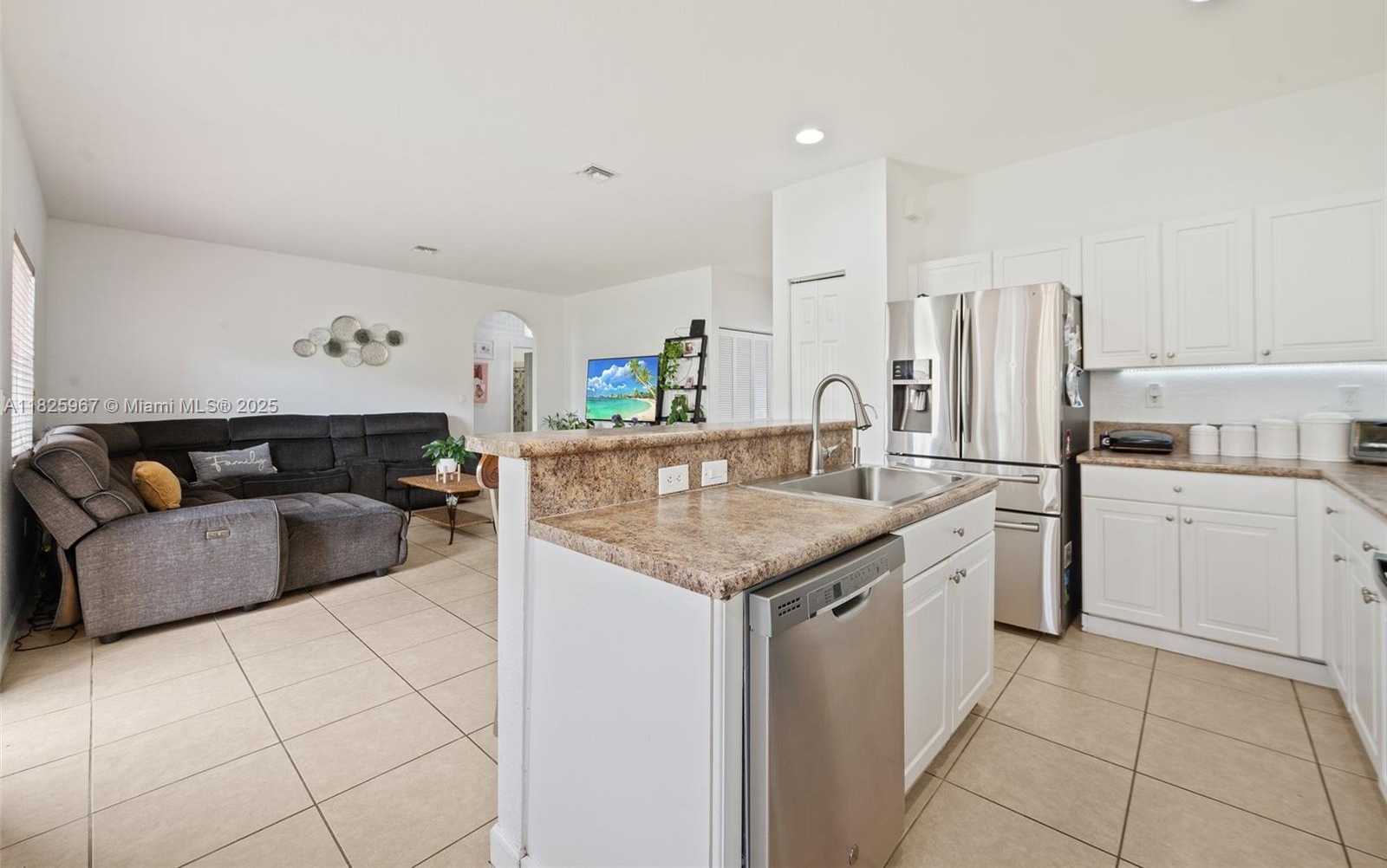 Small Image of 24326 SOUTH WEST 114TH PATH, Homestead Number 7