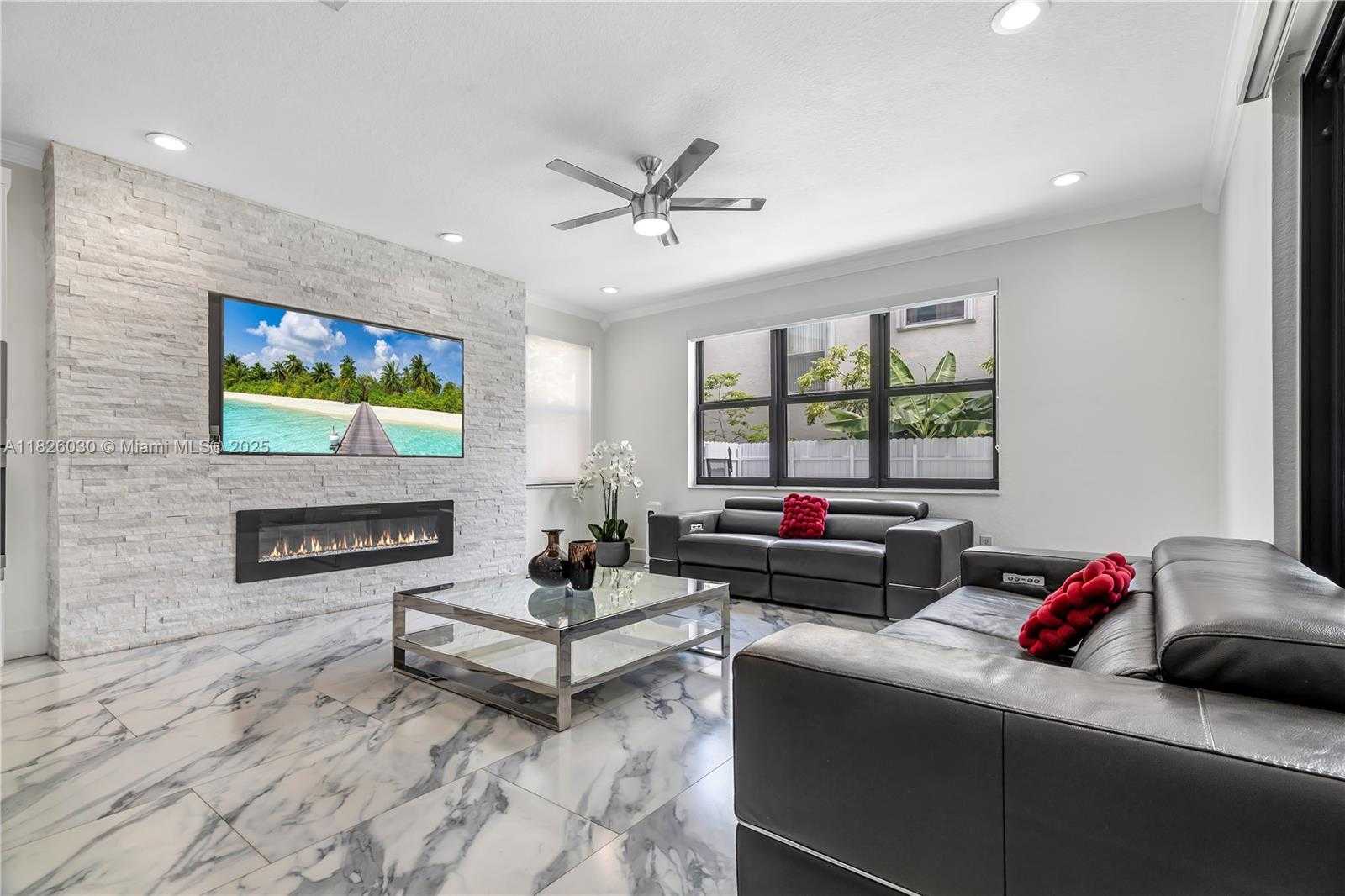 Small Image of 16488 SOUTH WEST 30TH ST, Miramar Number 11