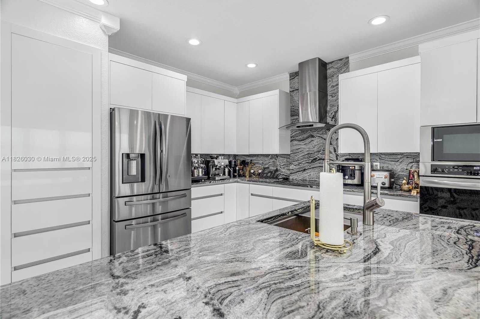 Small Image of 16488 SOUTH WEST 30TH ST, Miramar Number 19