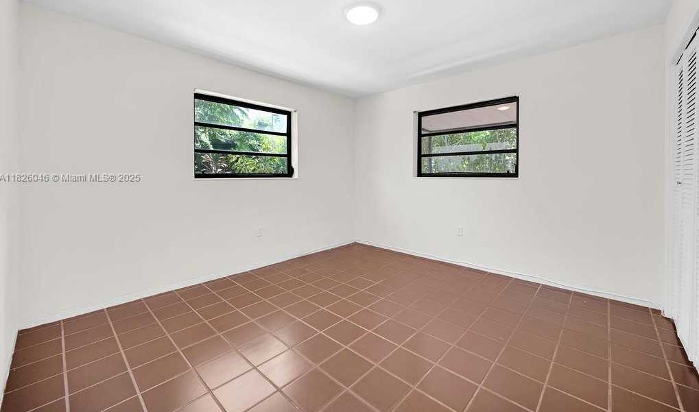 Small Image of 527 GERONA AVE, Coral Gables Number 21