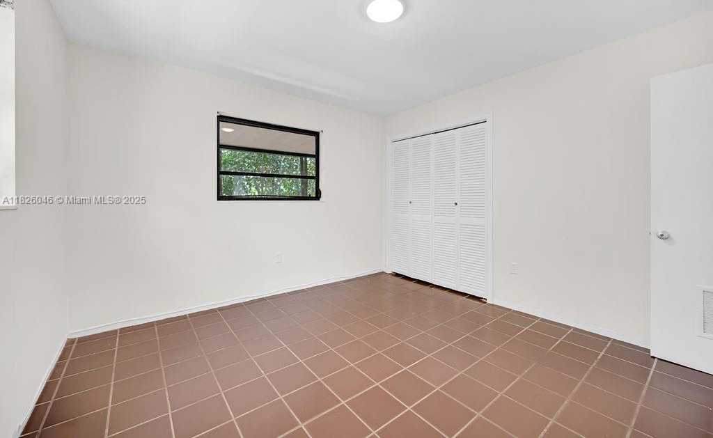 Small Image of 527 GERONA AVE, Coral Gables Number 22