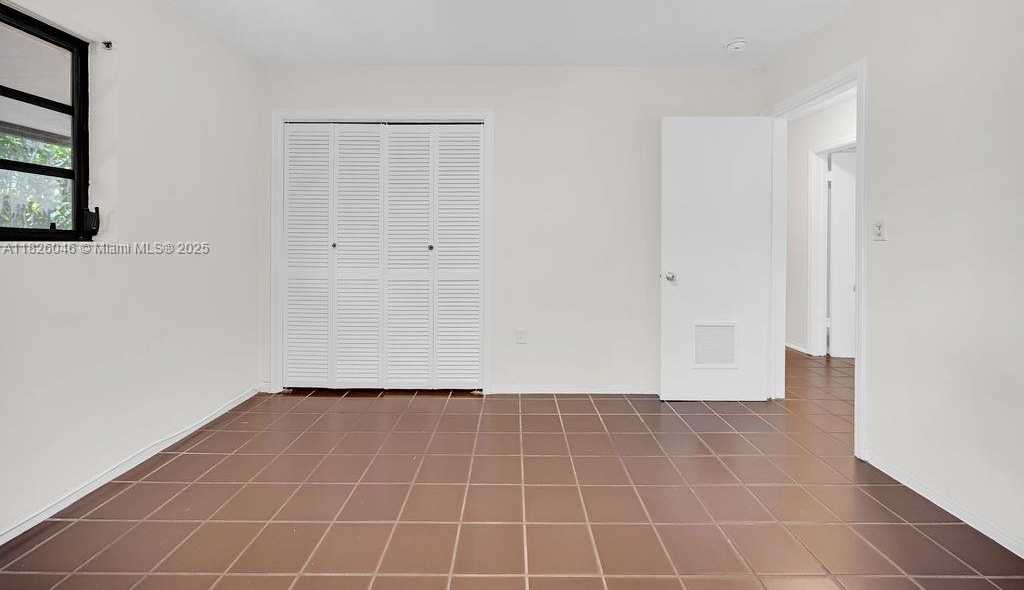 Small Image of 527 GERONA AVE, Coral Gables Number 23
