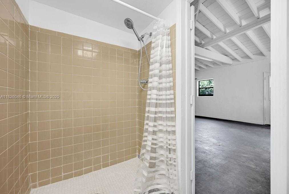 Small Image of 527 GERONA AVE, Coral Gables Number 30