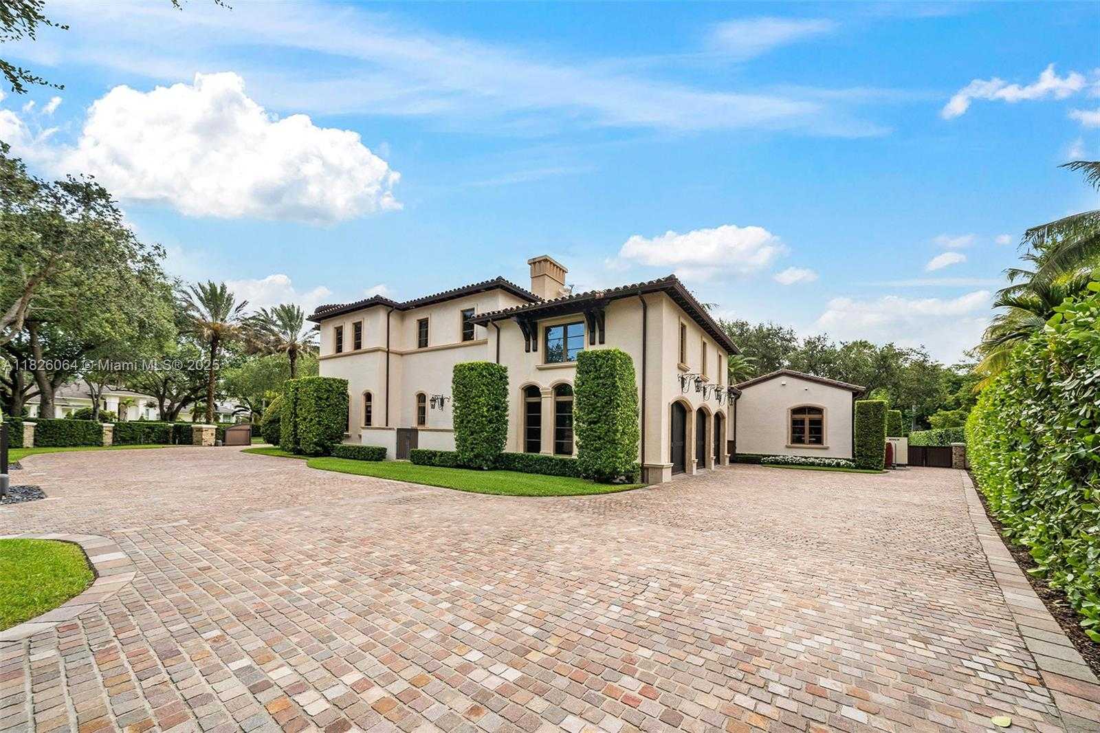 Small Image of 10101 SOUTH WEST 60TH CT, Pinecrest Number 12