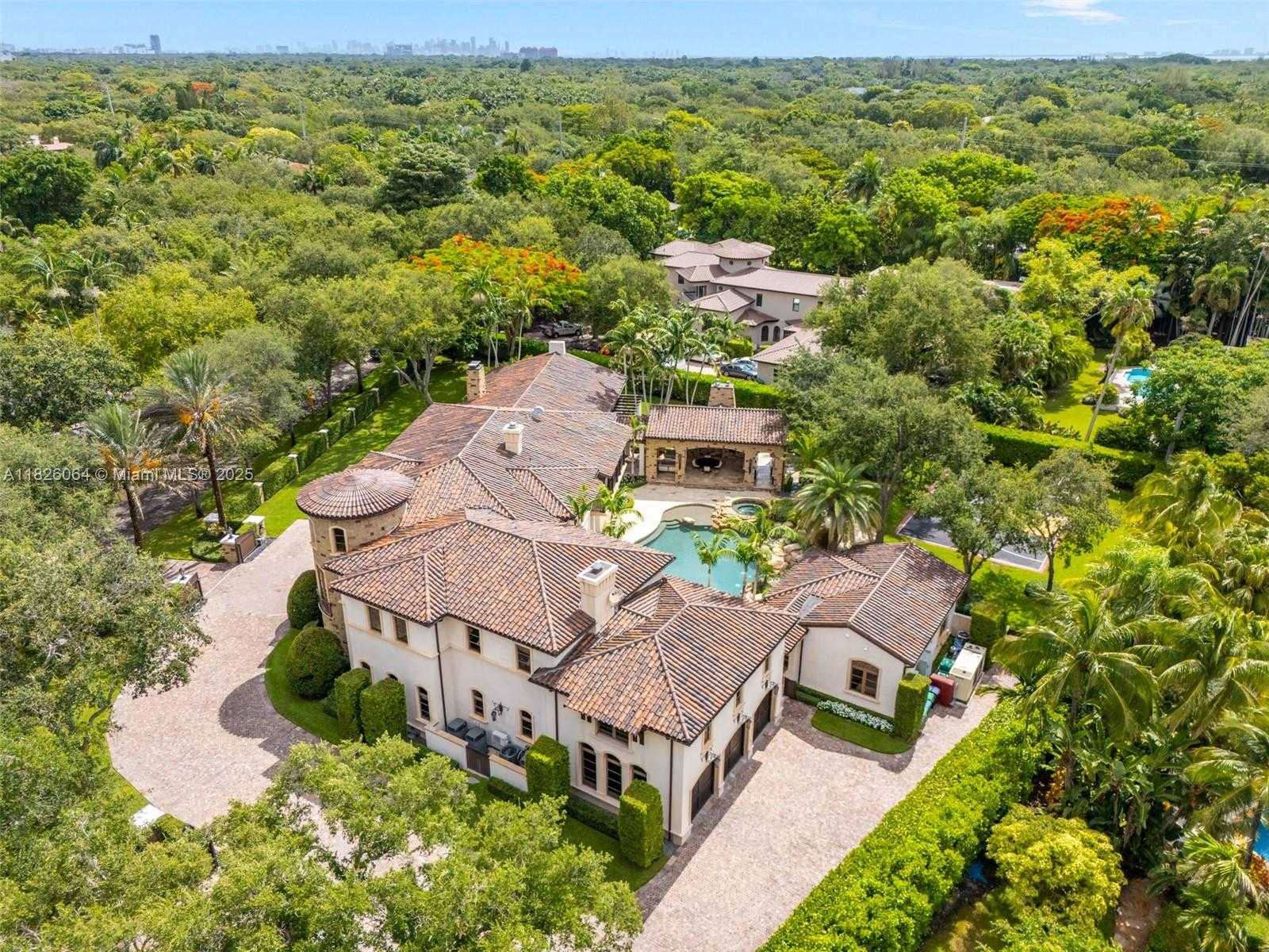 Small Image of 10101 SOUTH WEST 60TH CT, Pinecrest Number 15