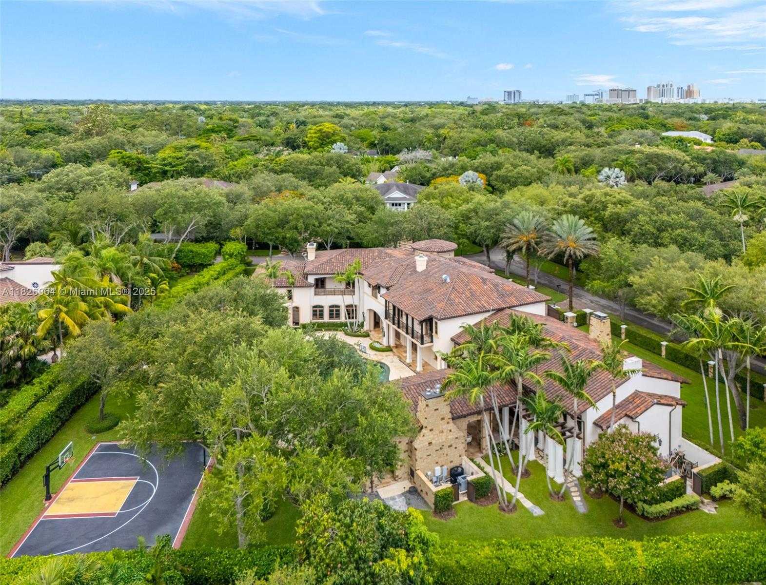Small Image of 10101 SOUTH WEST 60TH CT, Pinecrest Number 16