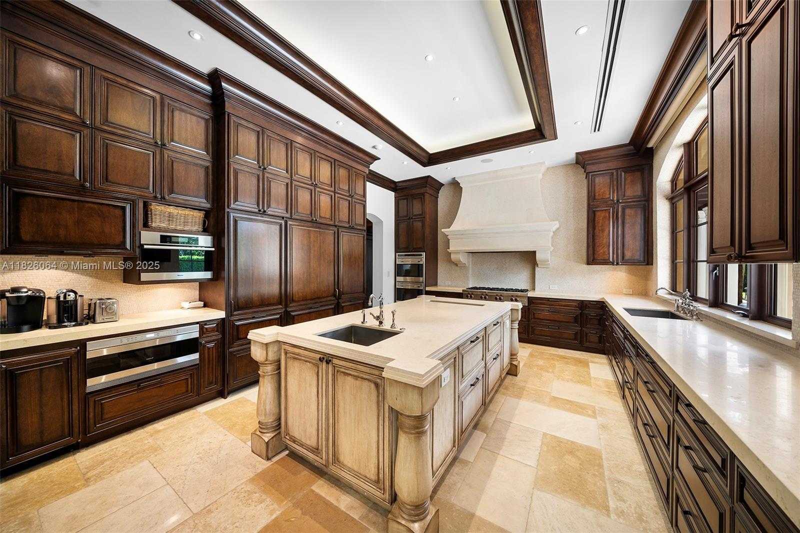 Small Image of 10101 SOUTH WEST 60TH CT, Pinecrest Number 27