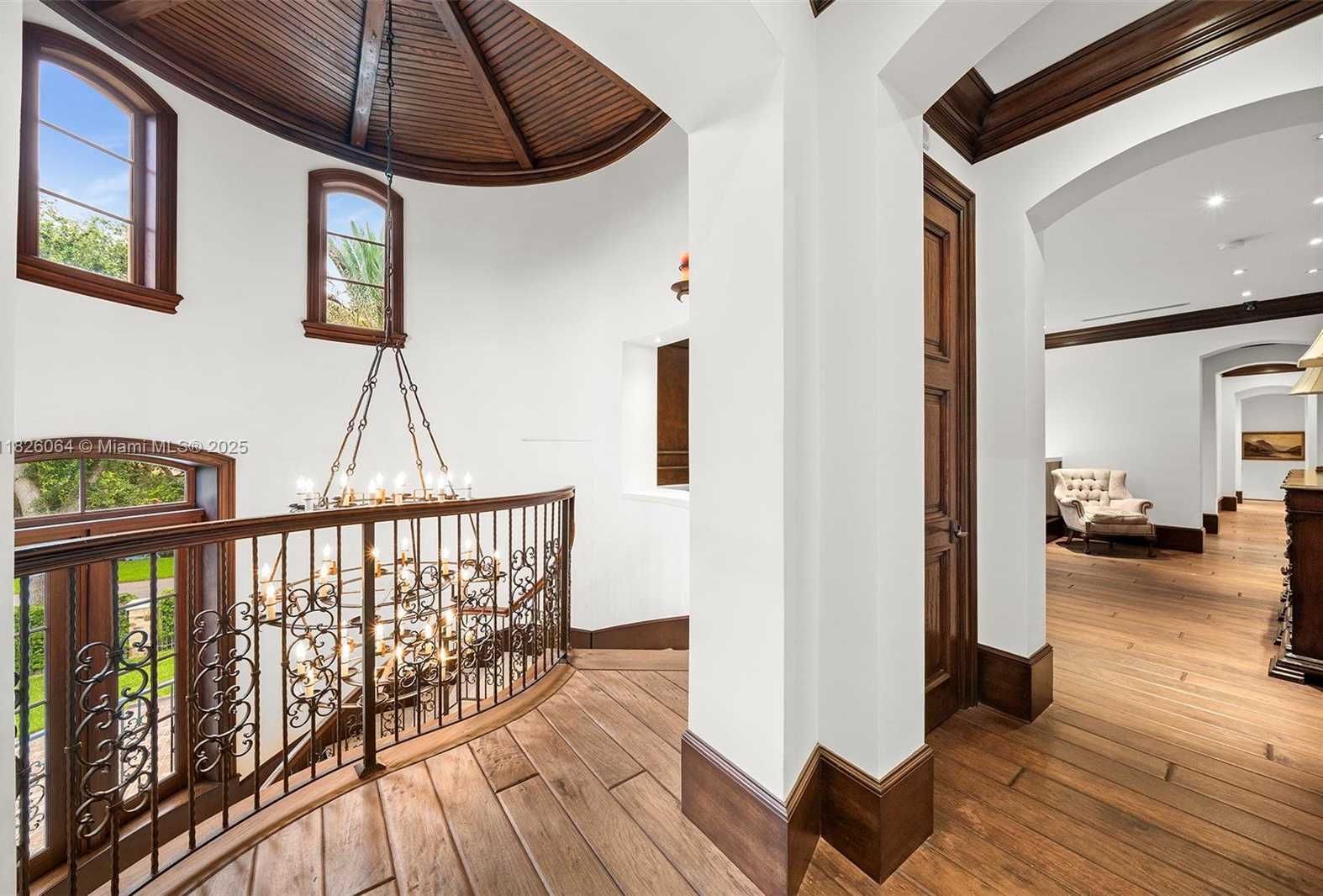 Small Image of 10101 SOUTH WEST 60TH CT, Pinecrest Number 37