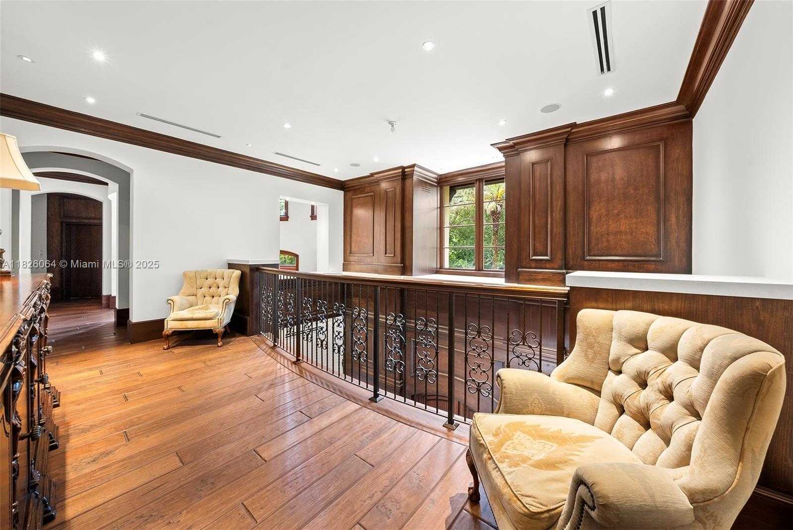 Small Image of 10101 SOUTH WEST 60TH CT, Pinecrest Number 38