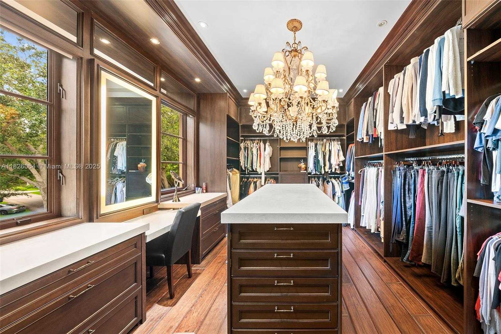 Small Image of 10101 SOUTH WEST 60TH CT, Pinecrest Number 47