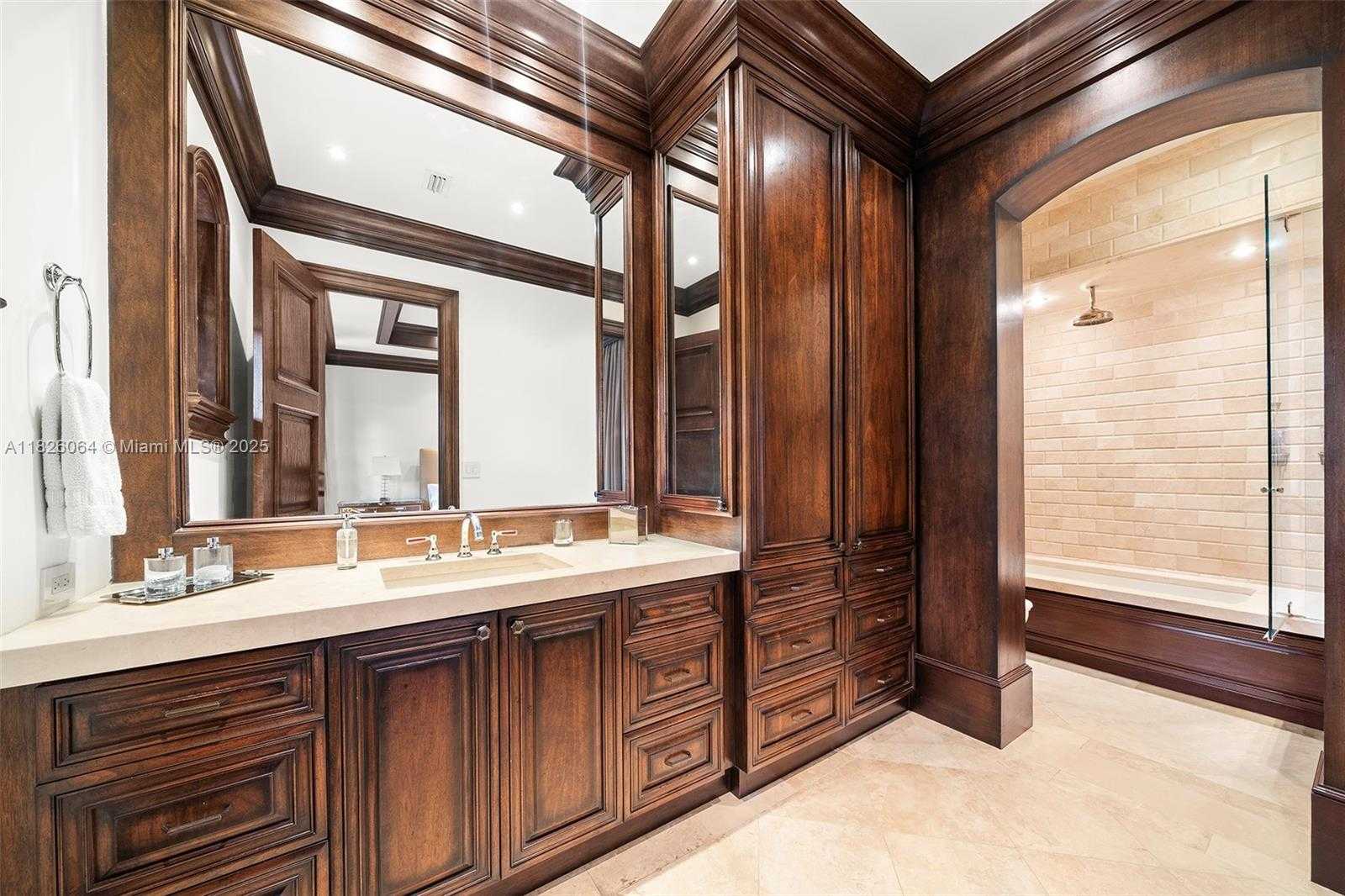 Small Image of 10101 SOUTH WEST 60TH CT, Pinecrest Number 51