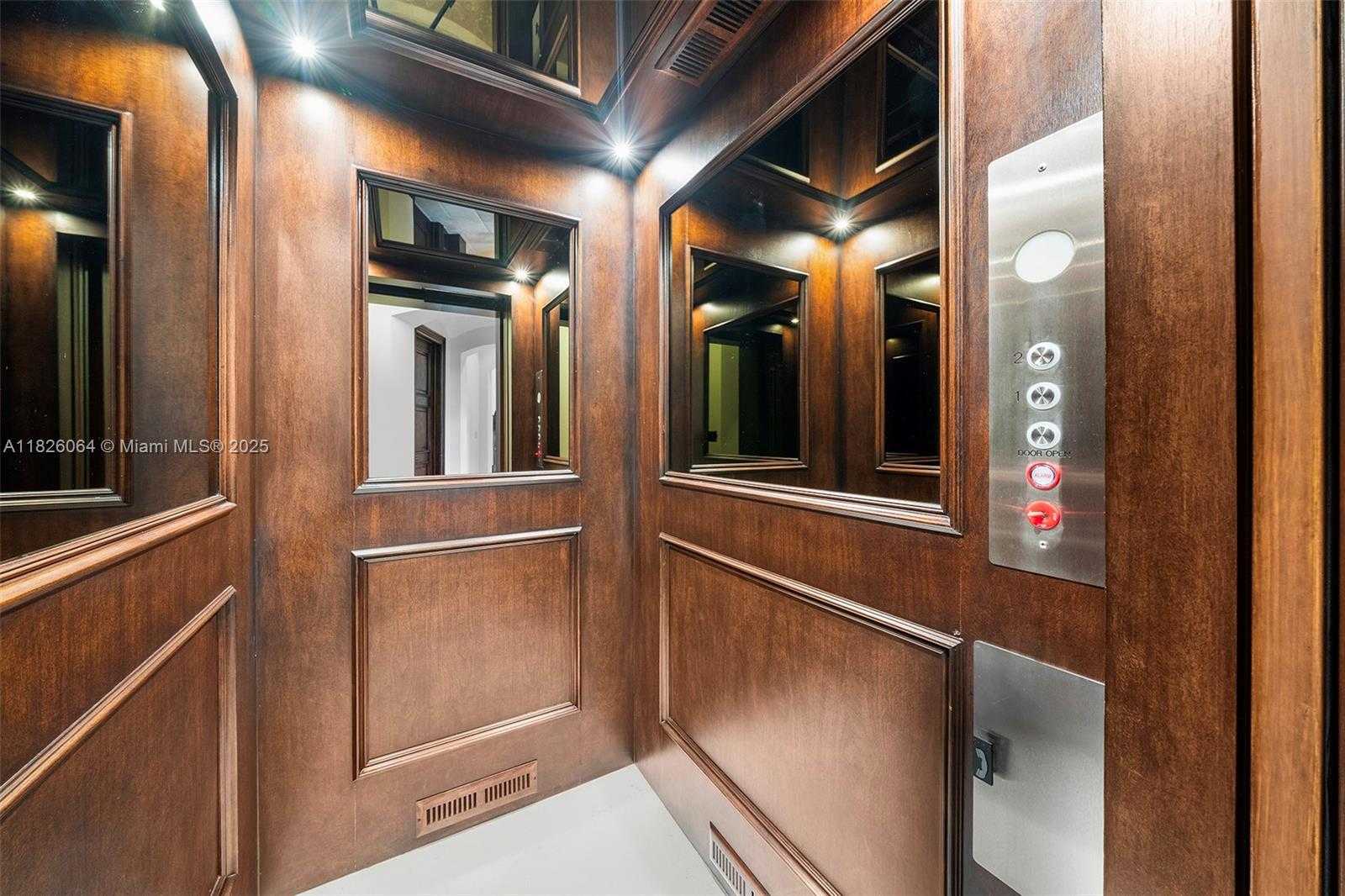 Small Image of 10101 SOUTH WEST 60TH CT, Pinecrest Number 57