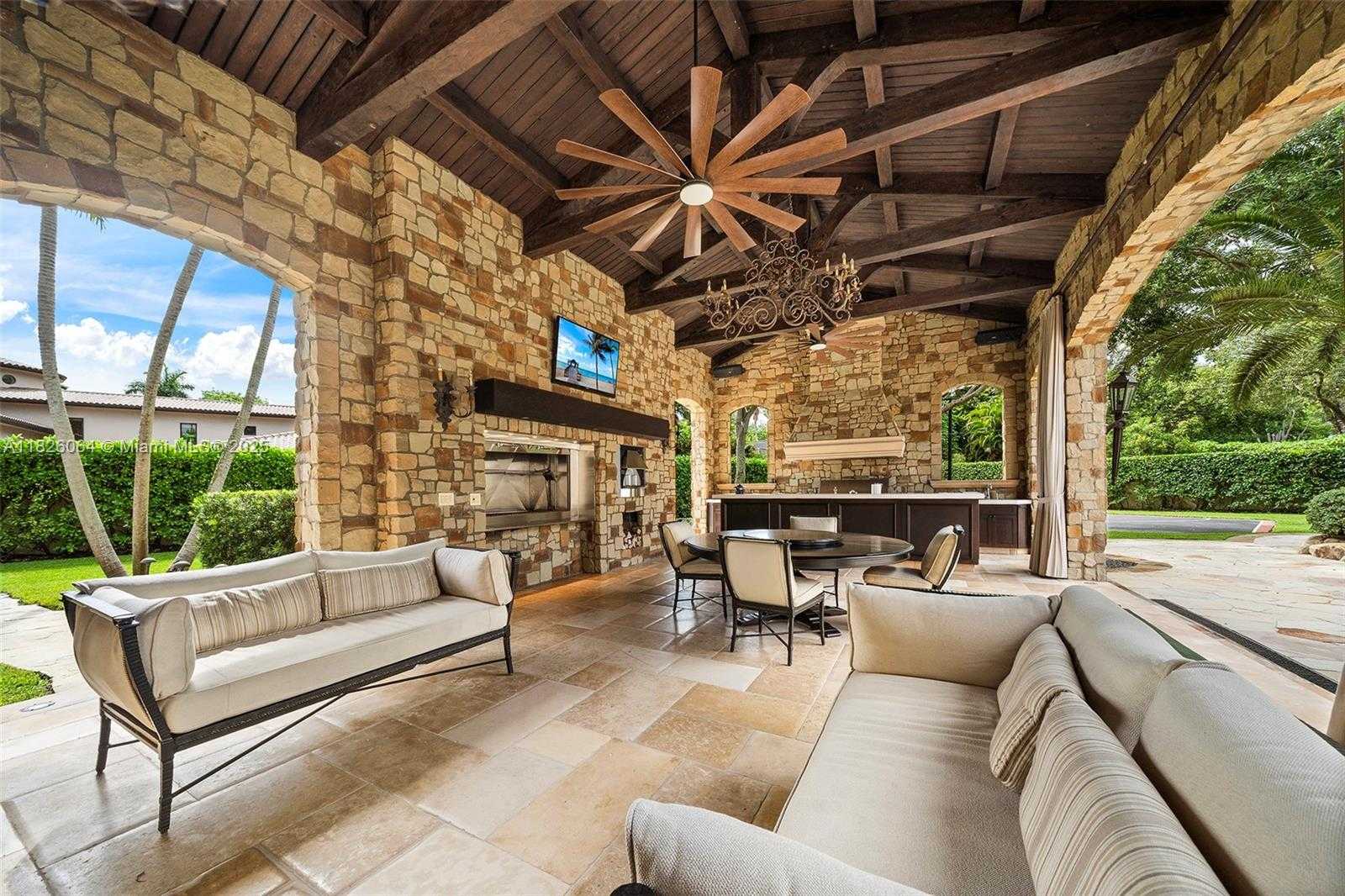 Small Image of 10101 SOUTH WEST 60TH CT, Pinecrest Number 66