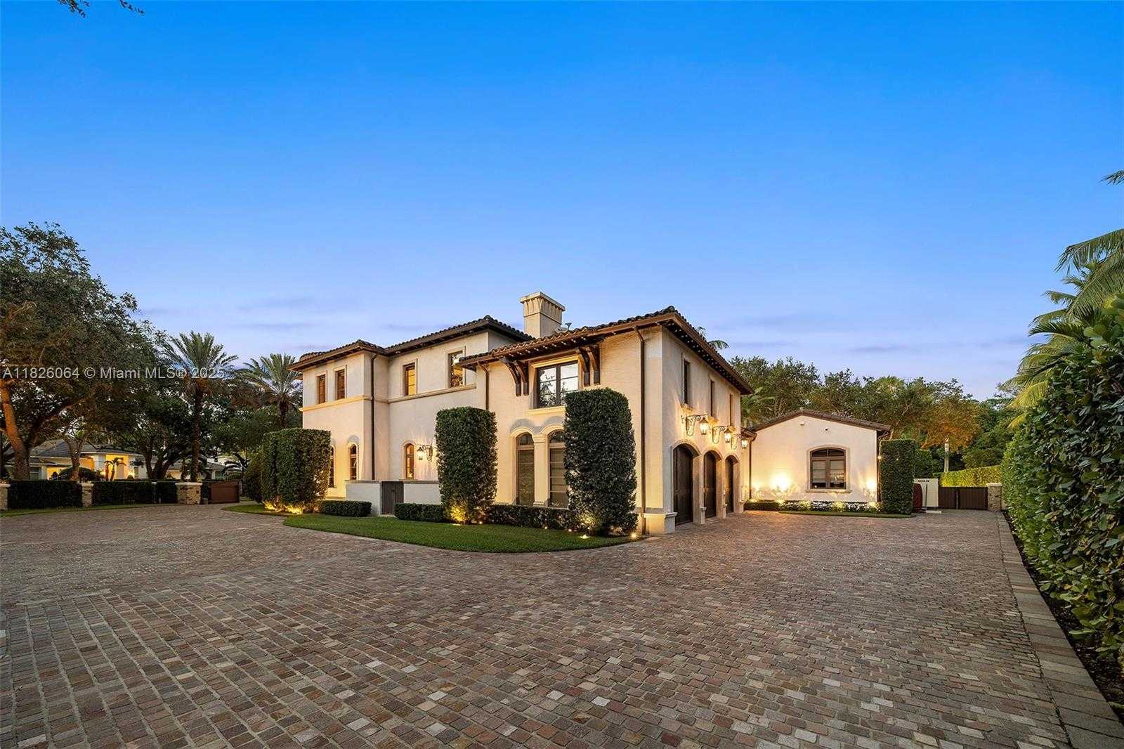 Small Image of 10101 SOUTH WEST 60TH CT, Pinecrest Number 9