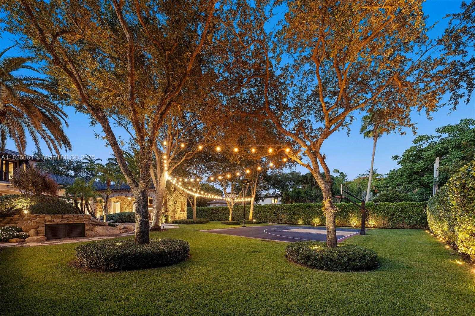 Small Image of 10101 SOUTH WEST 60TH CT, Pinecrest Number 91