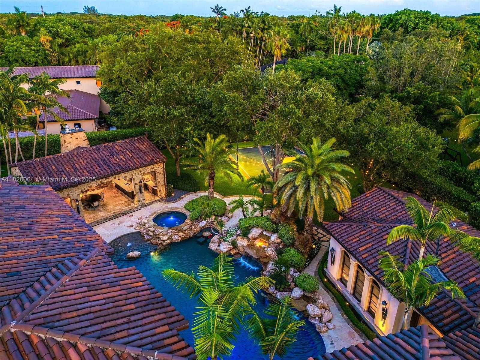 Small Image of 10101 SOUTH WEST 60TH CT, Pinecrest Number 93