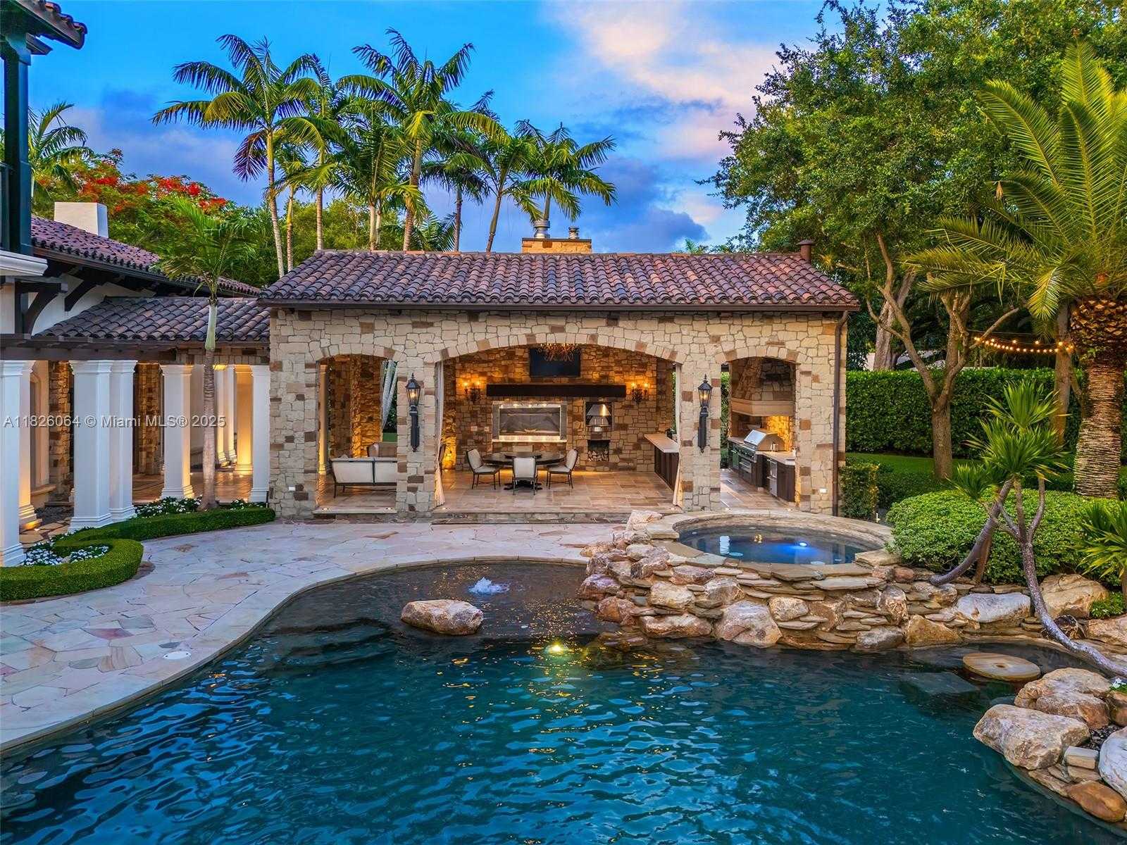 Small Image of 10101 SOUTH WEST 60TH CT, Pinecrest Number 95