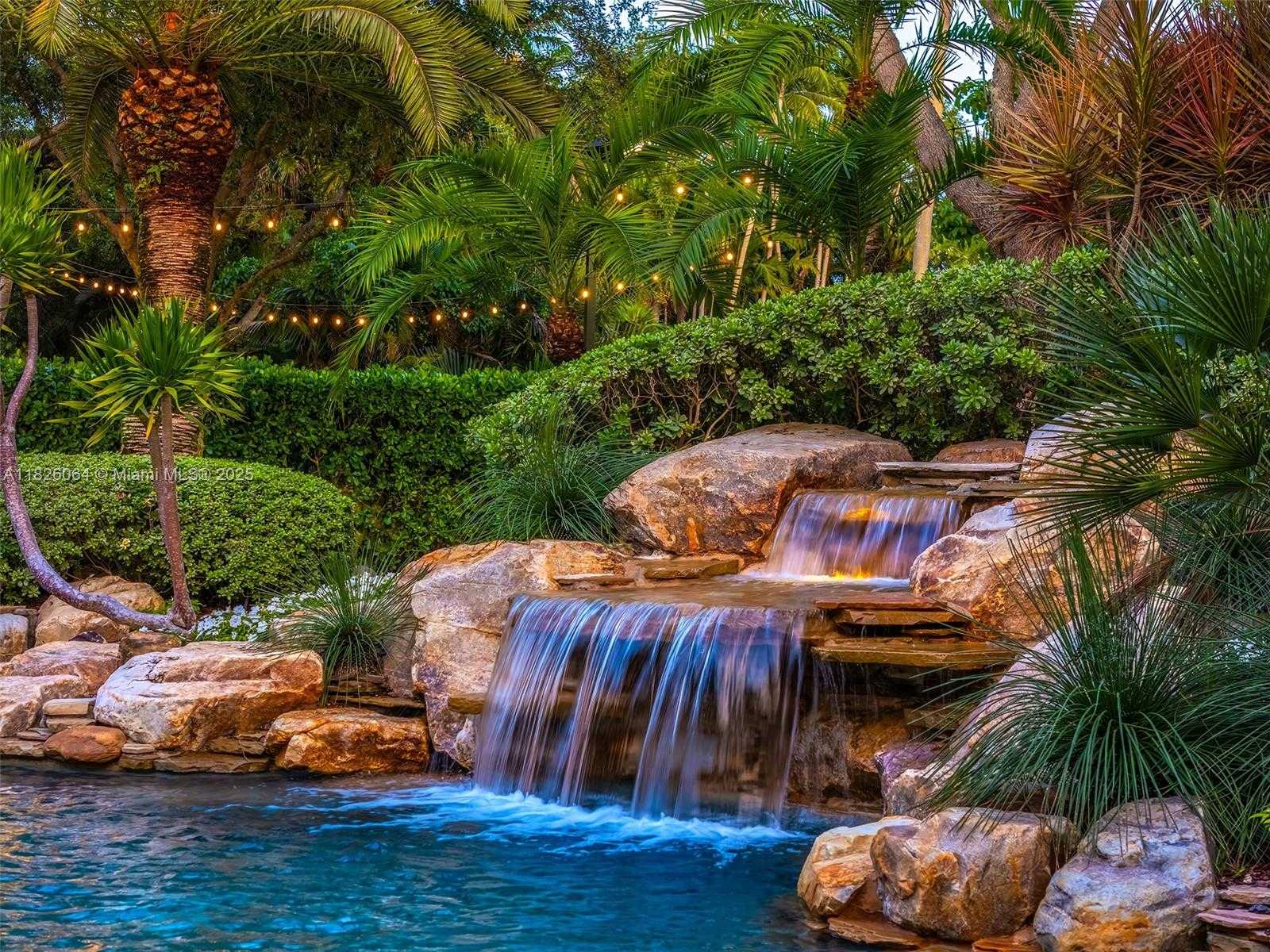 Small Image of 10101 SOUTH WEST 60TH CT, Pinecrest Number 97