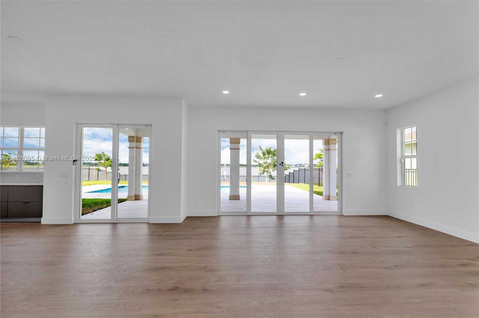 Small Image of 757 HOOKLINE CIR, Loxahatchee Number 12