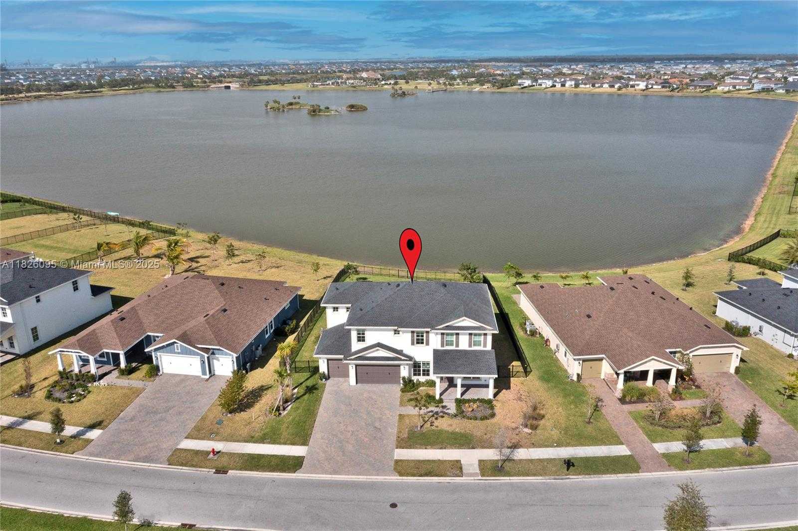 Small Image of 757 HOOKLINE CIR, Loxahatchee Number 4