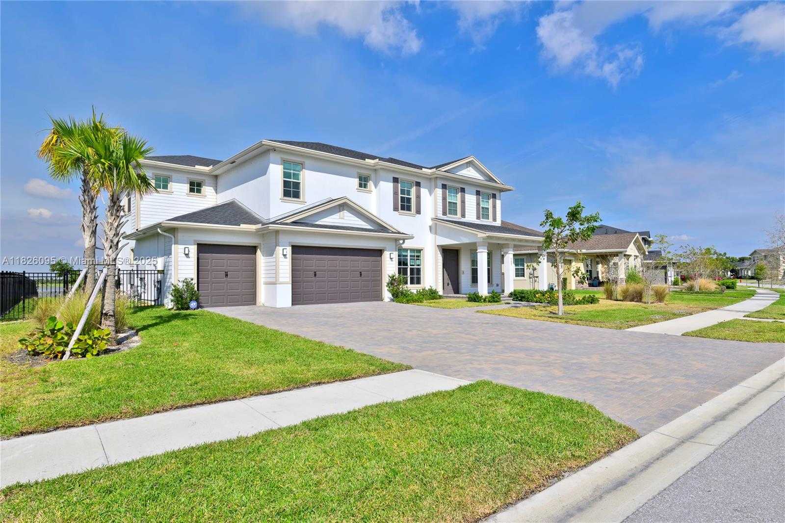 Small Image of 757 HOOKLINE CIR, Loxahatchee Number 5
