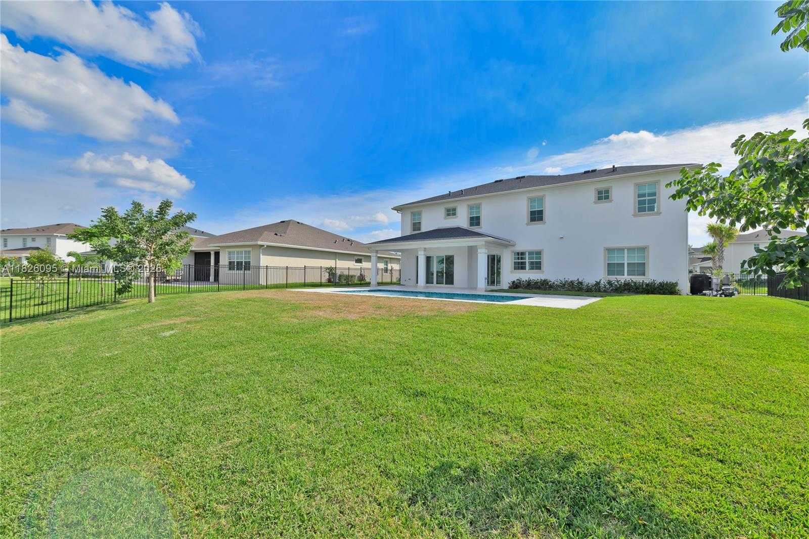 Small Image of 757 HOOKLINE CIR, Loxahatchee Number 55